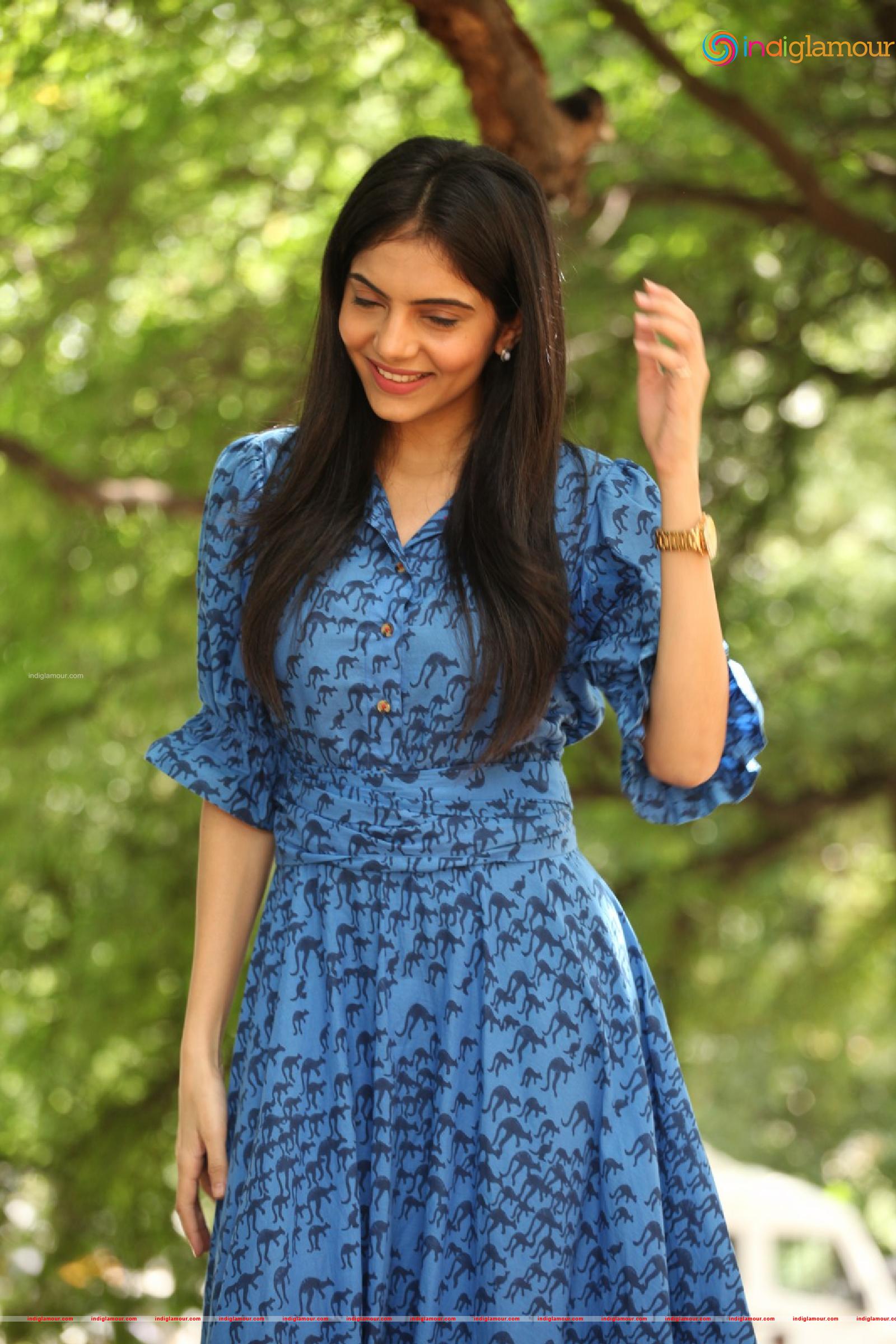 Misha Narang Actress hd photo