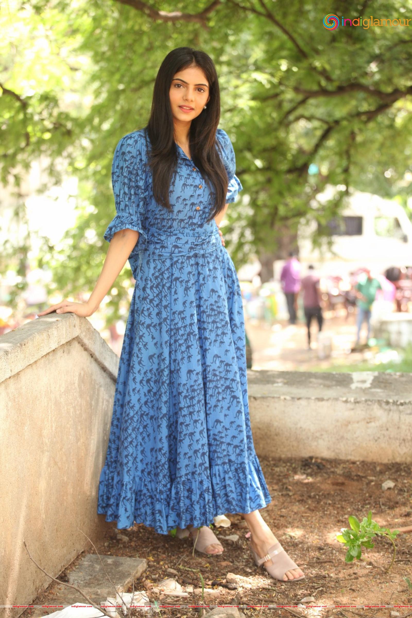 Misha Narang Actress hd photo