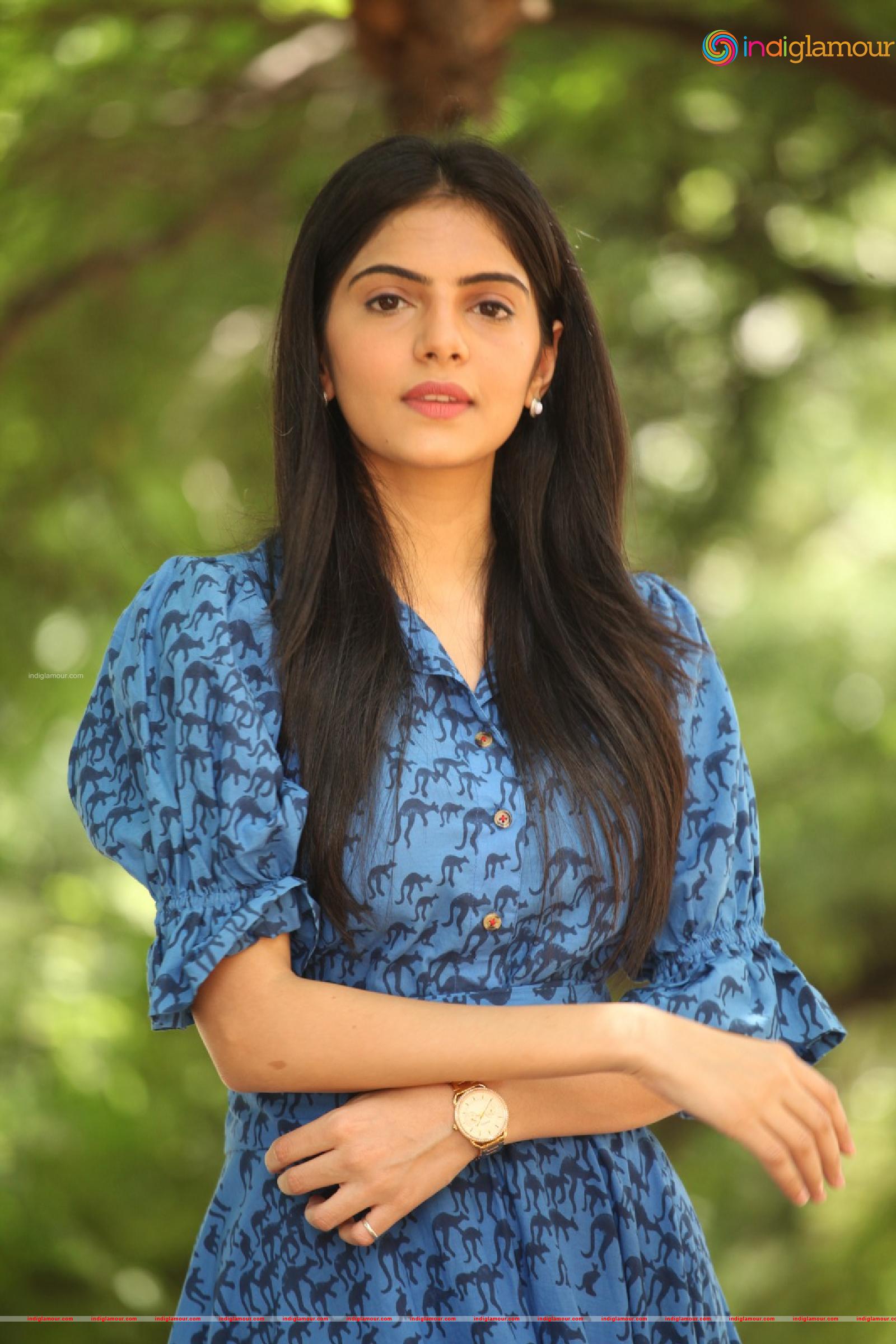 Misha Narang Actress hd photo