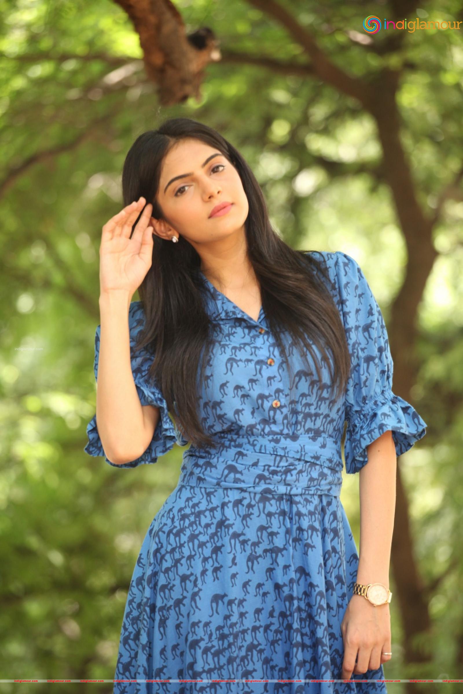 Misha Narang Actress hd photo