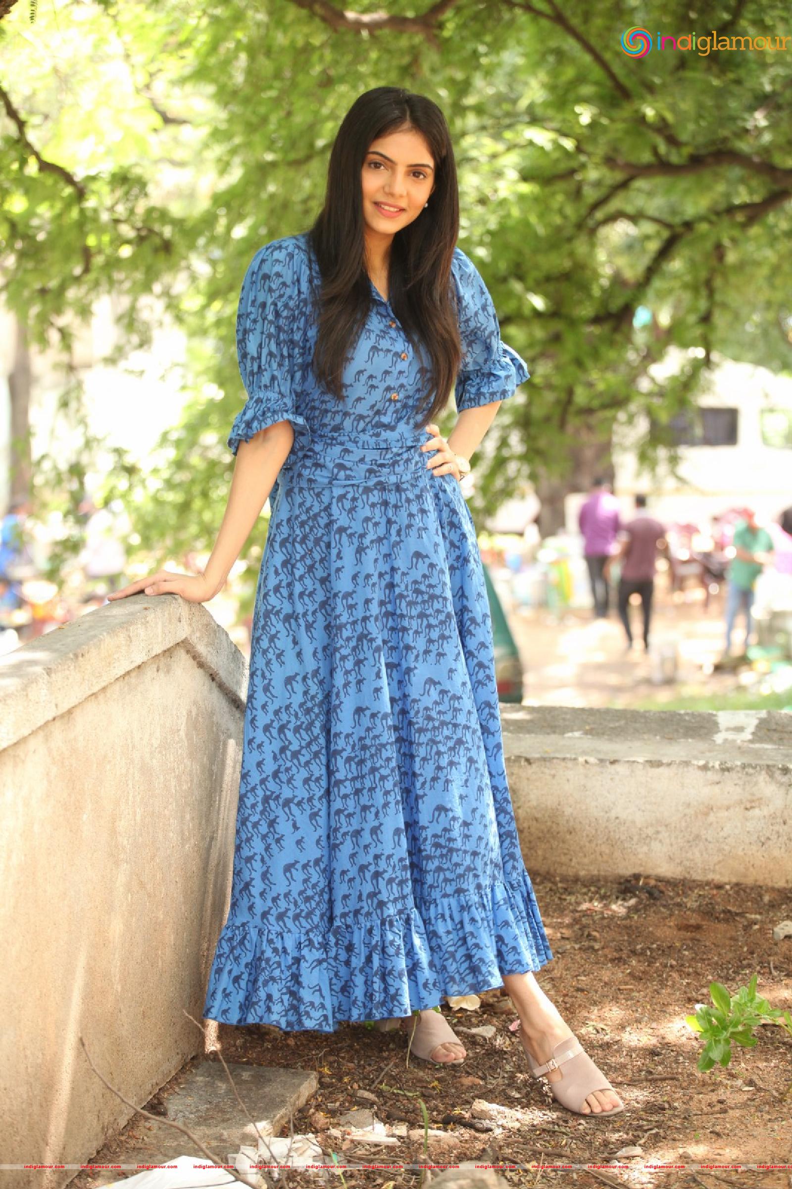 Misha Narang Actress hd photo