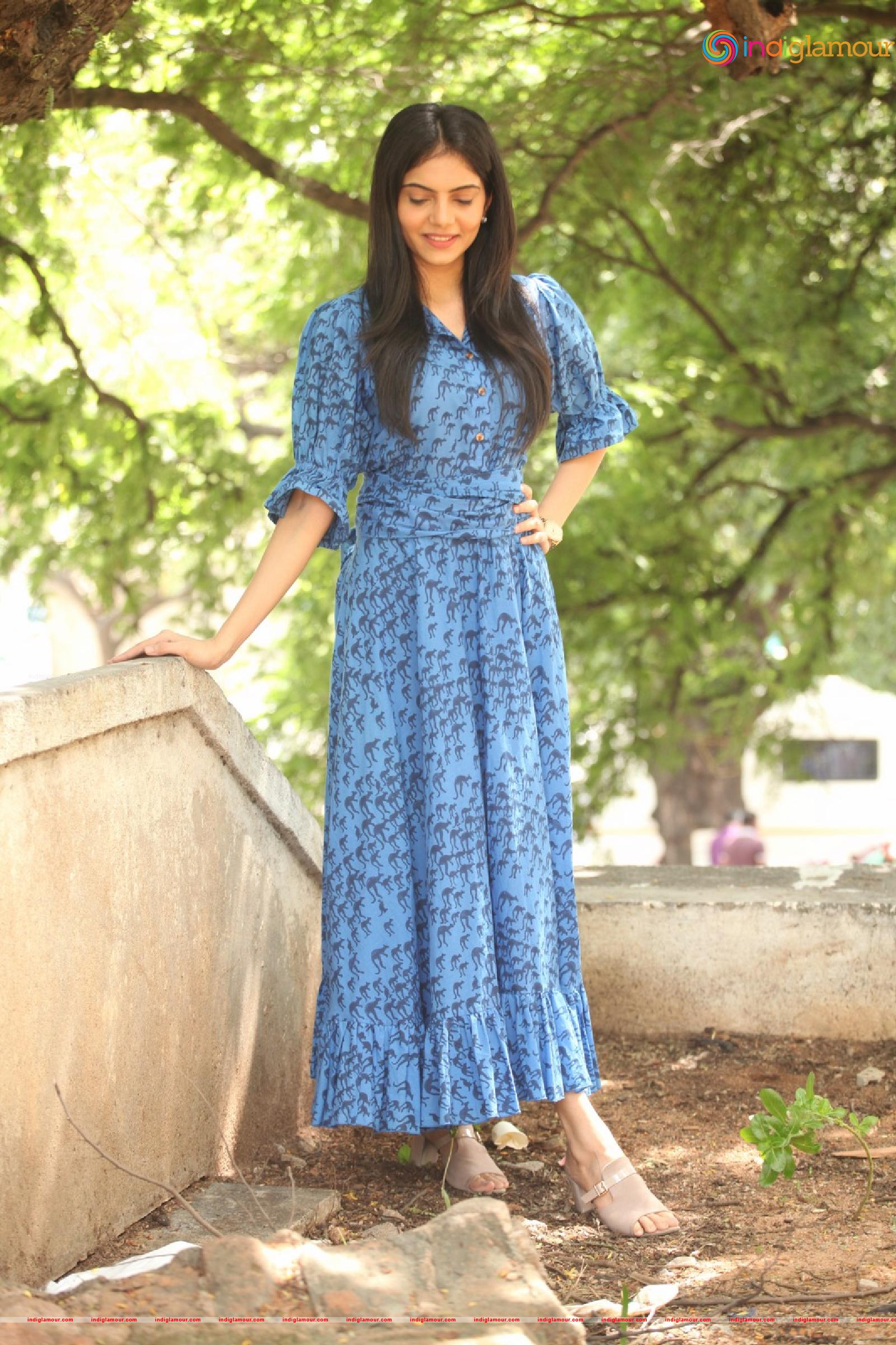 Misha Narang Actress hd photo