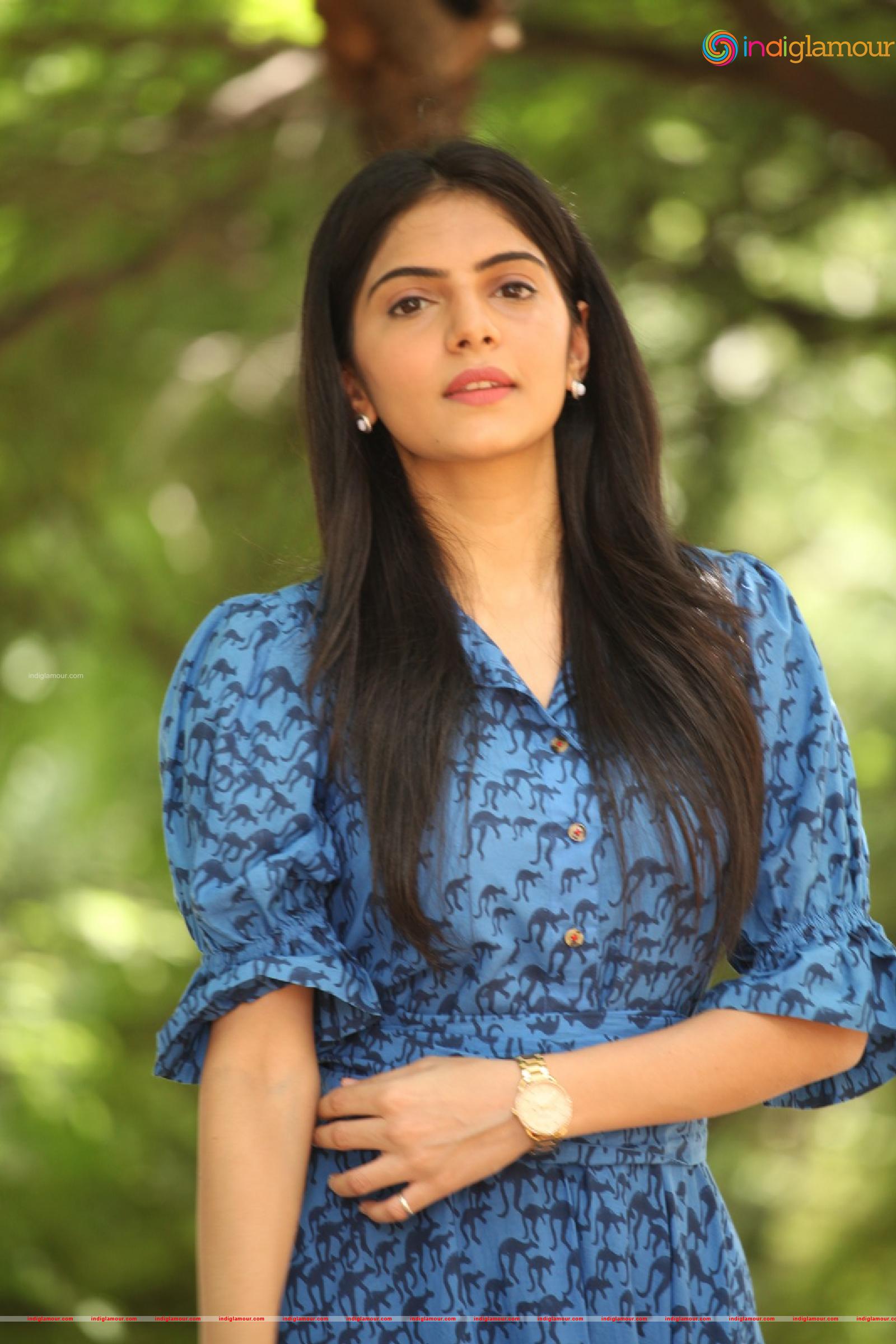 Misha Narang Actress hd photo