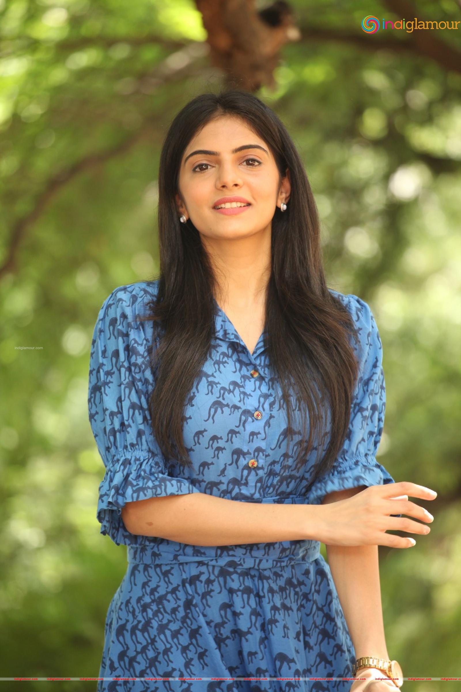 Misha Narang Actress hd photo