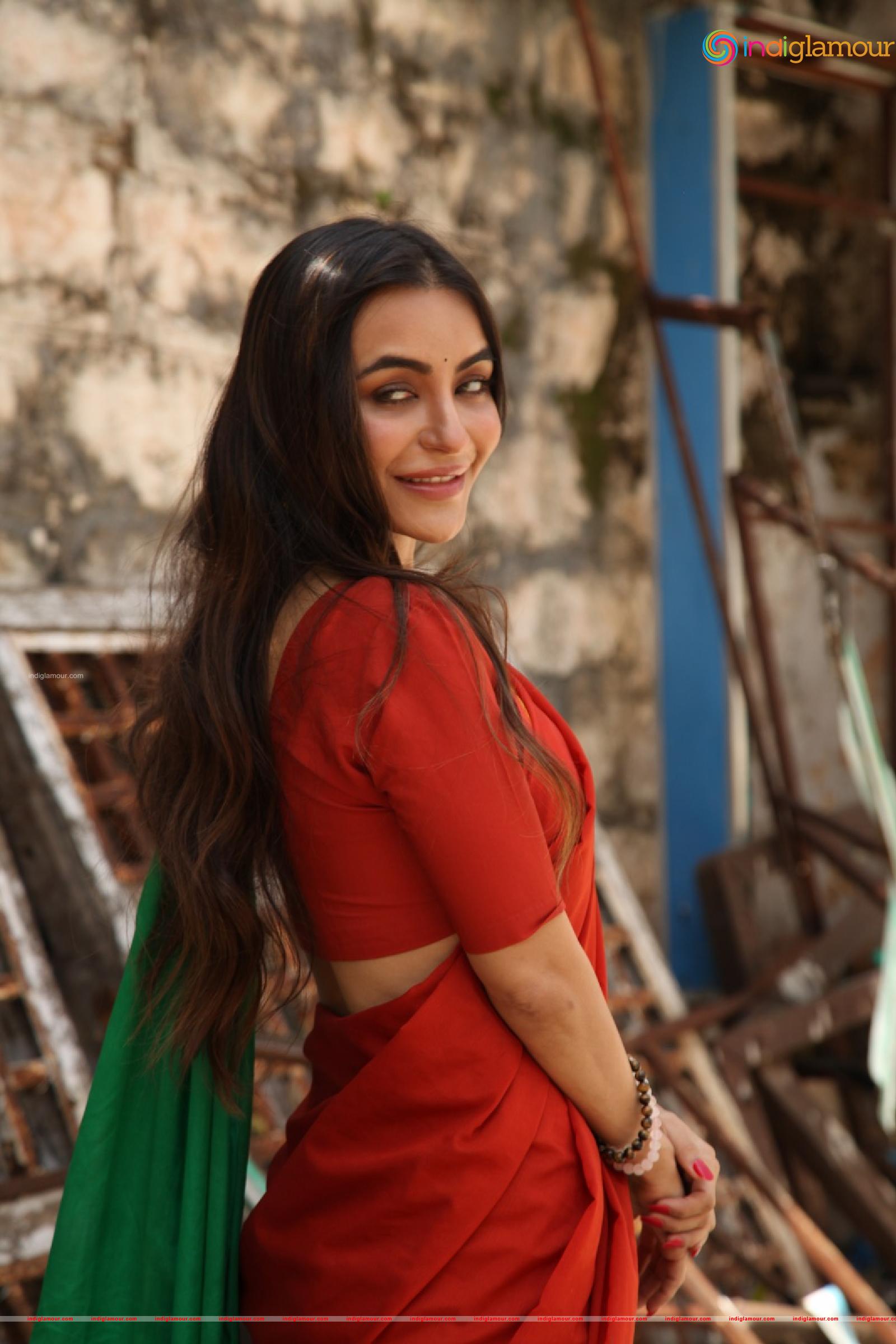 Nikkesha Actress hd photo