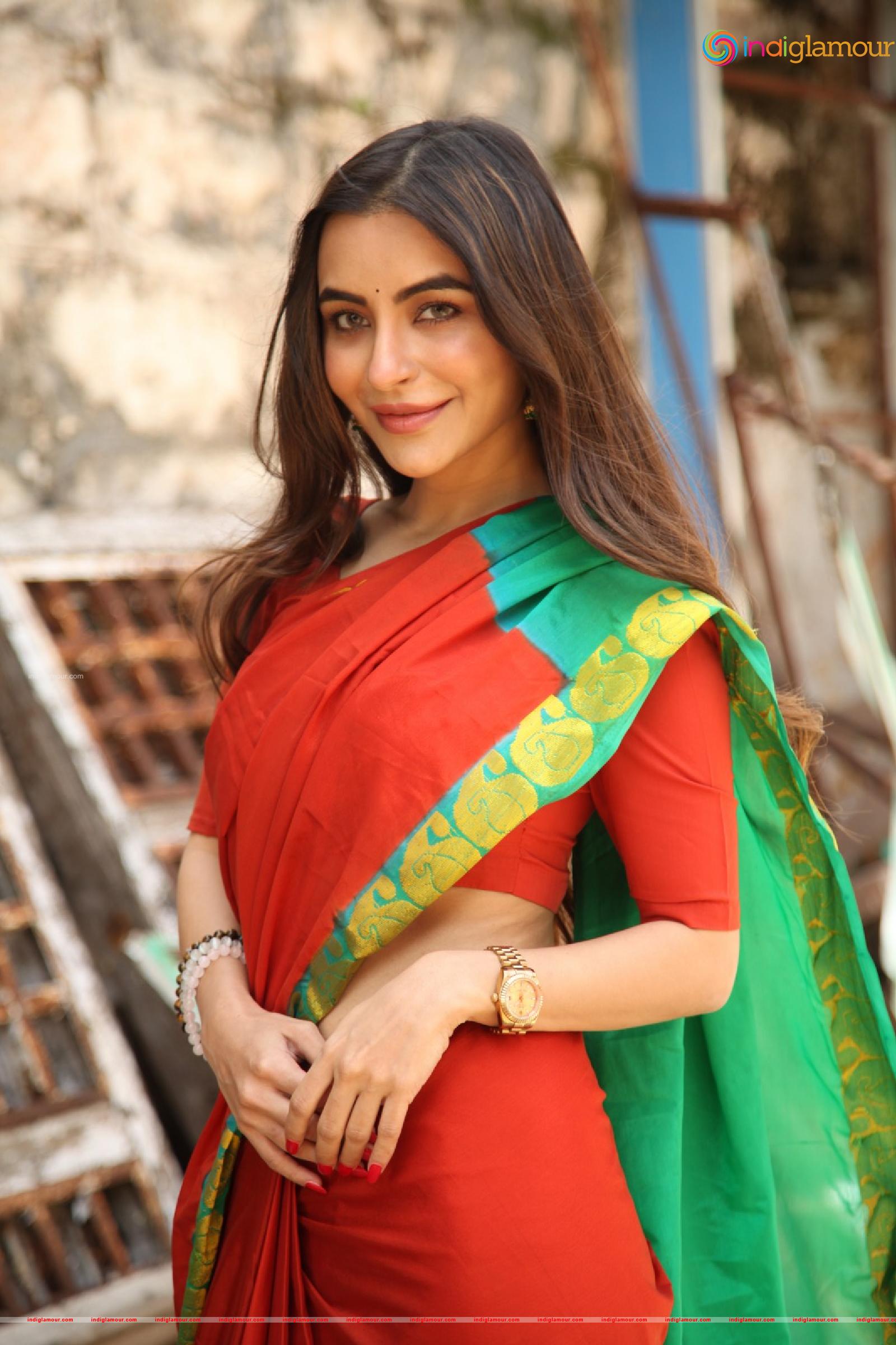 Nikkesha Actress hd photo