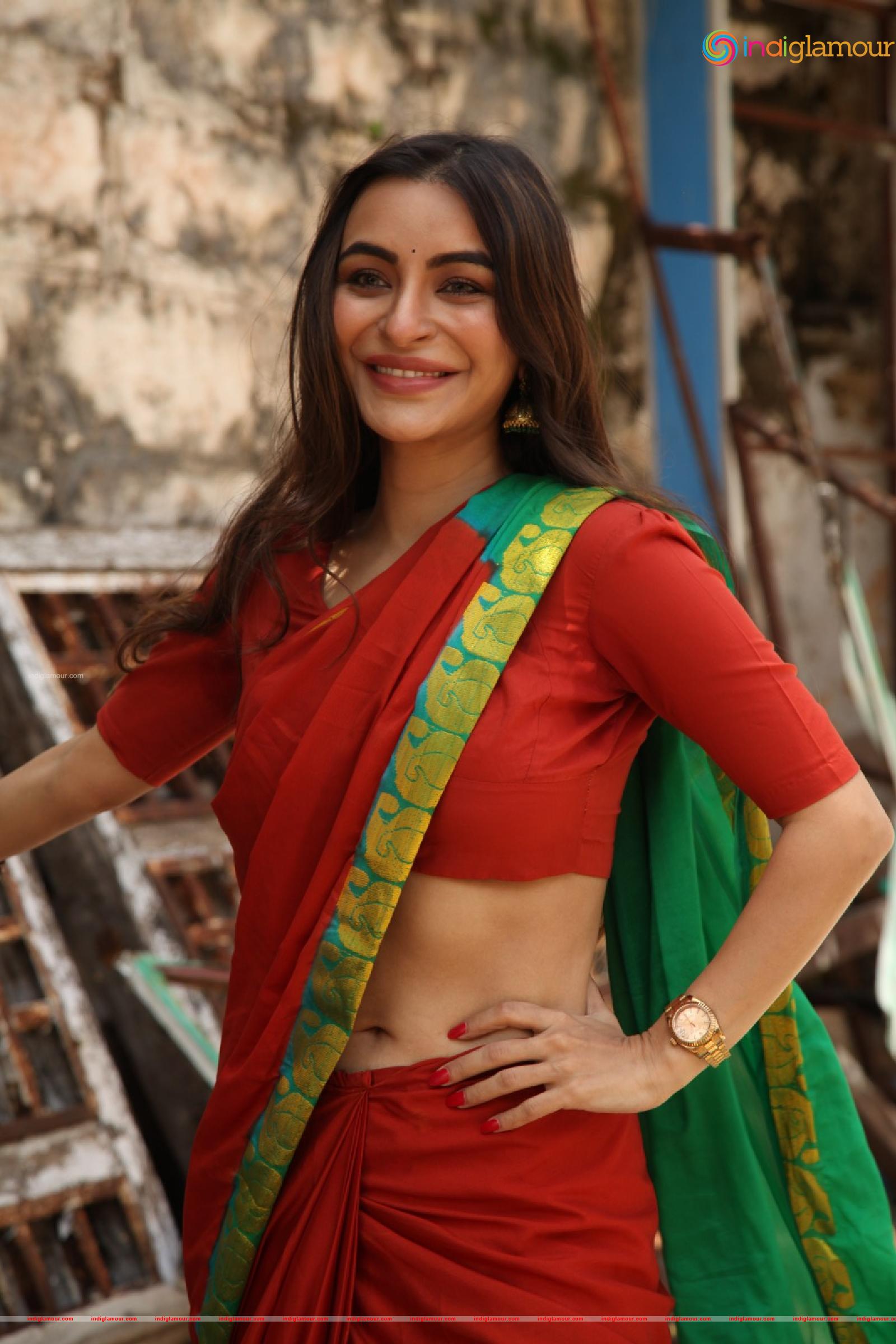 Nikkesha Actress hd photo