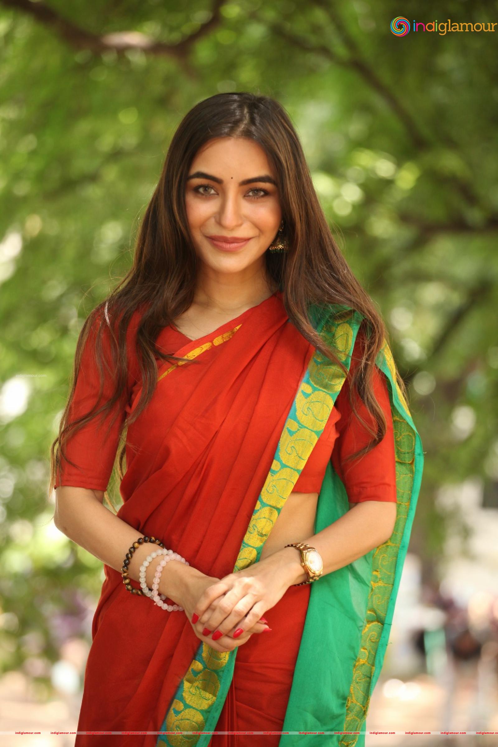 Nikkesha Actress hd photo