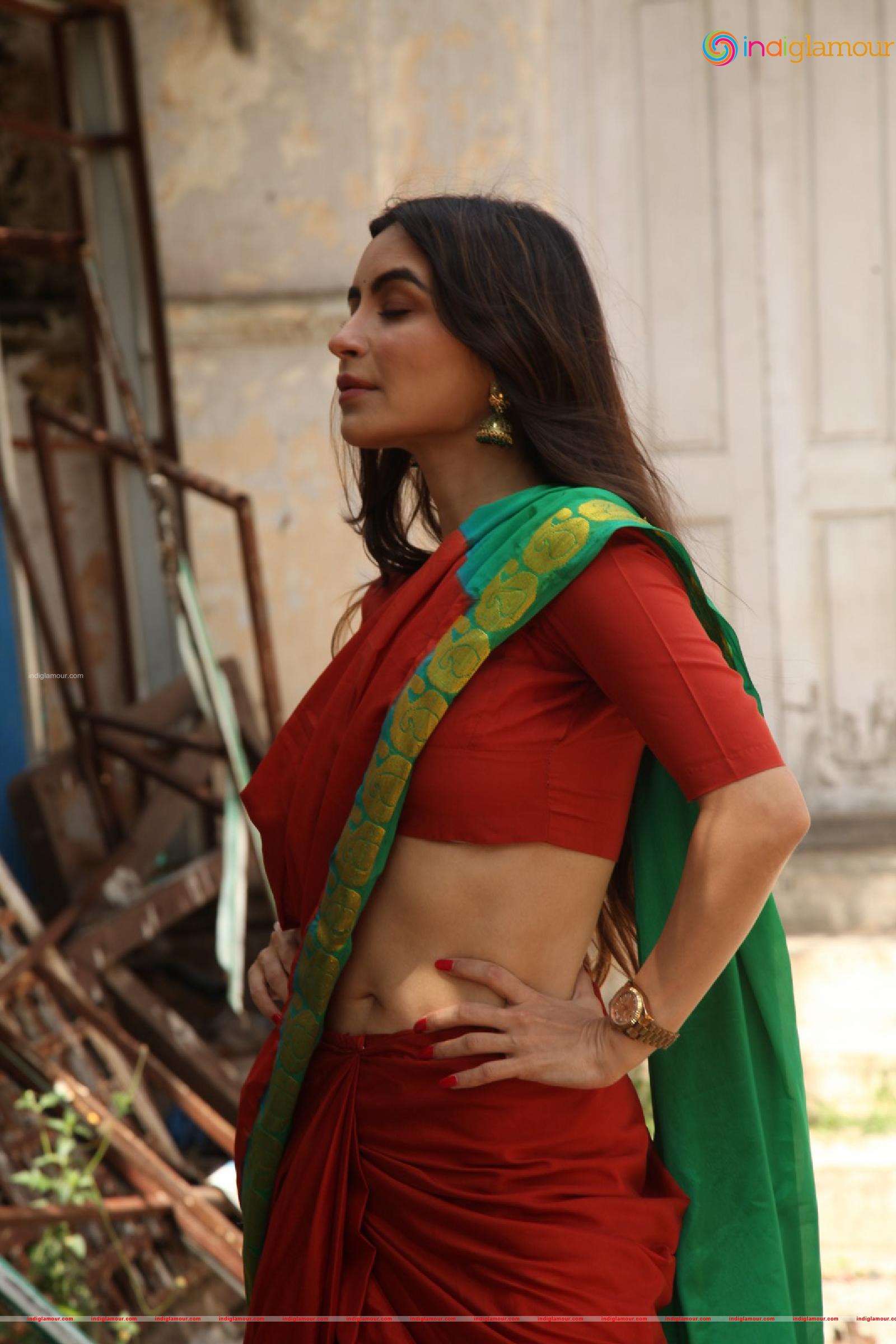 Nikkesha Actress hd photo
