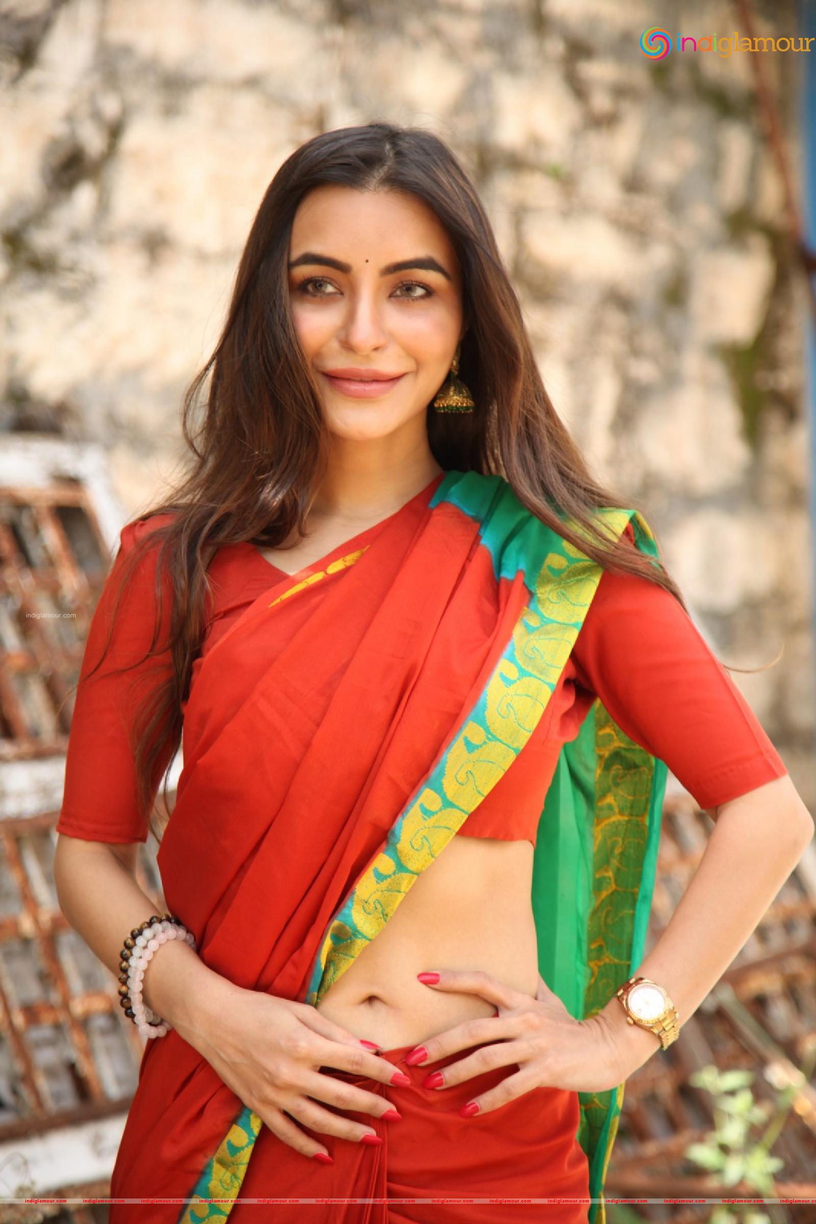 Nikkesha Actress hd photo