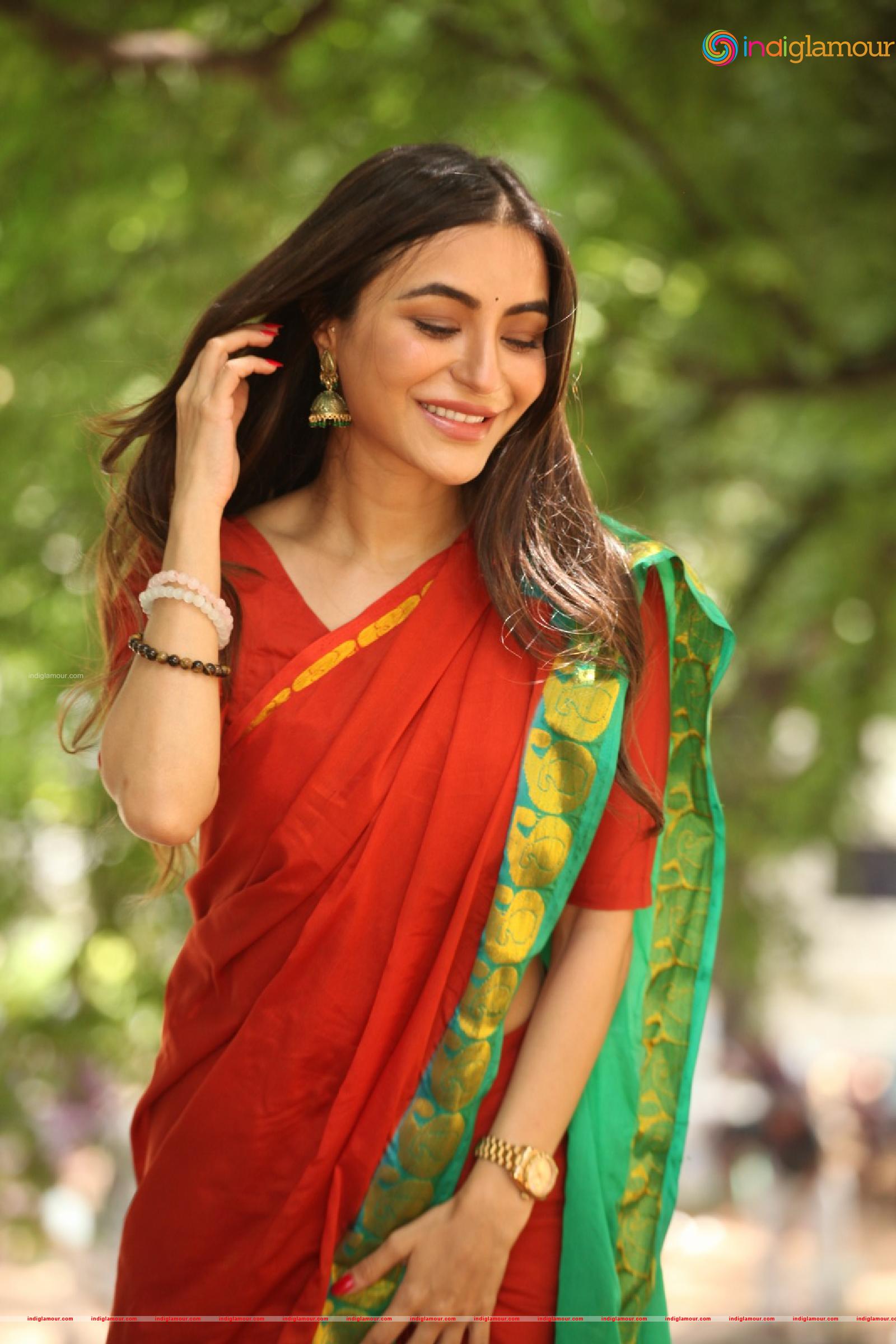 Nikkesha Actress hd photo