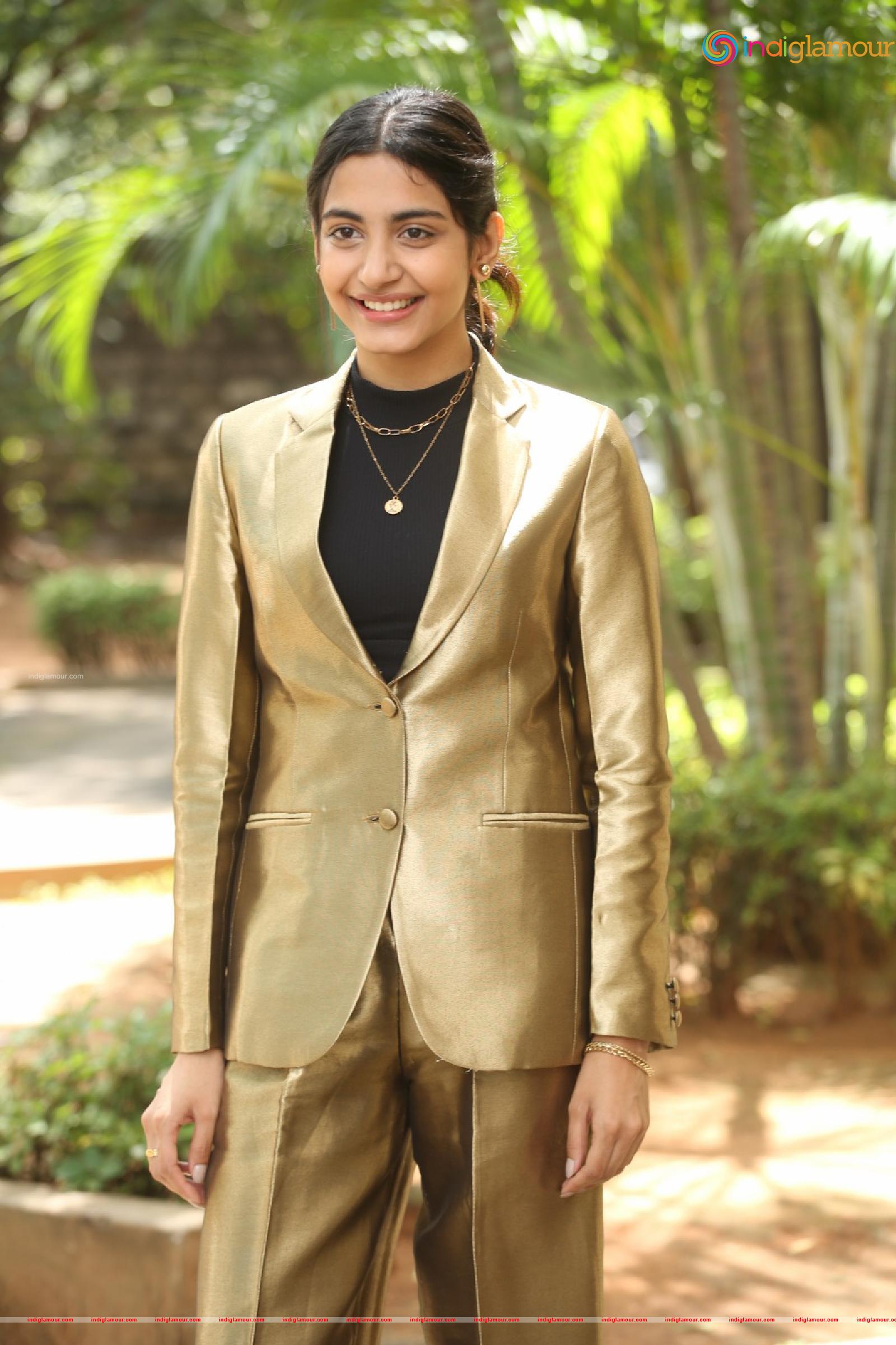 Pragati Shrivatsav Actress hd photo