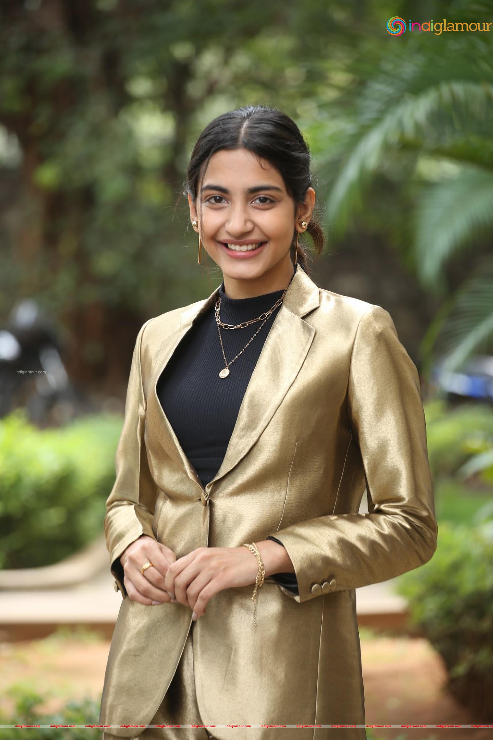 Pragati Shrivatsav Actress hd photo