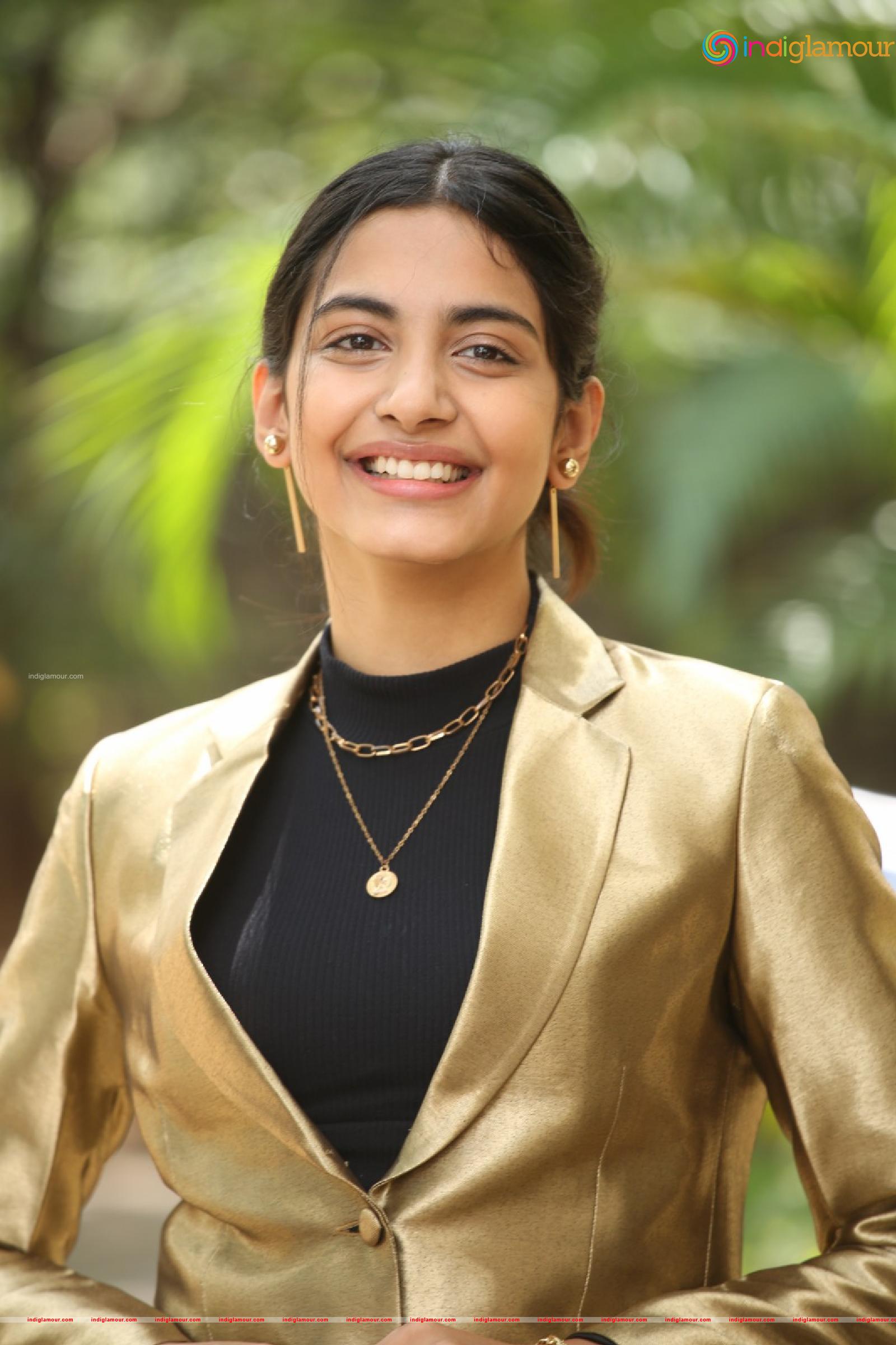 Pragati Shrivatsav Actress hd photo