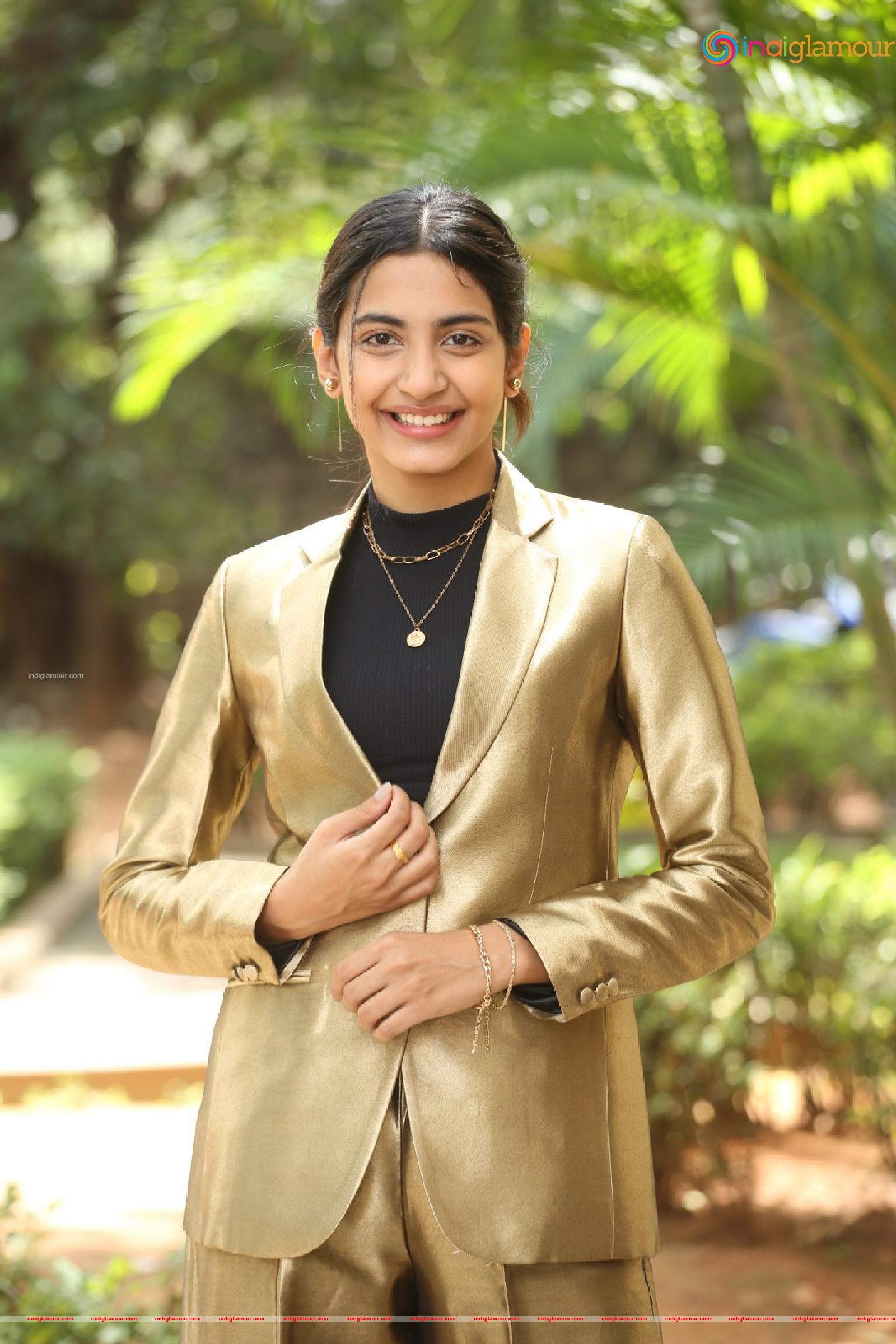 Pragati Shrivatsav Actress hd photo