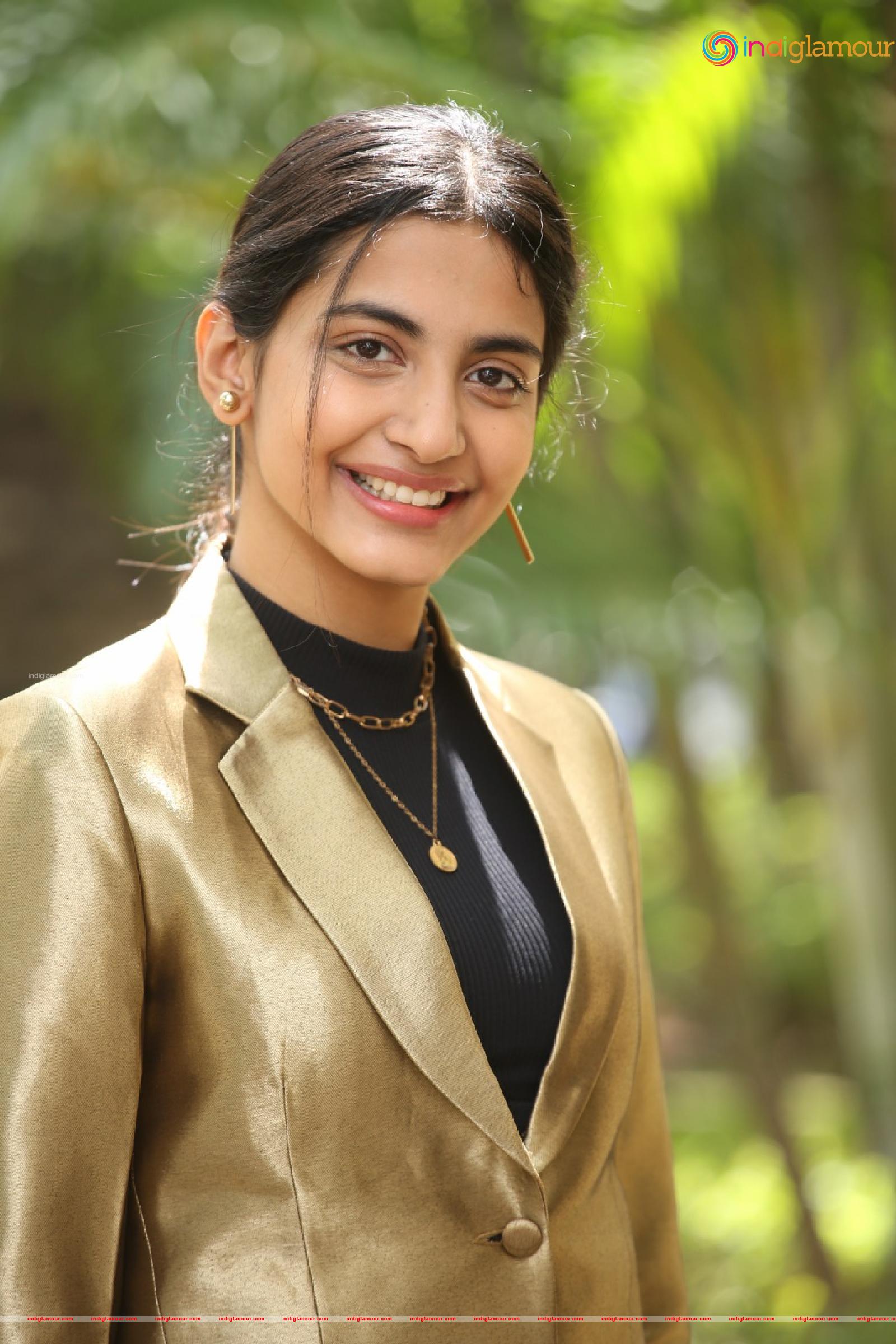 Pragati Shrivatsav Actress hd photo