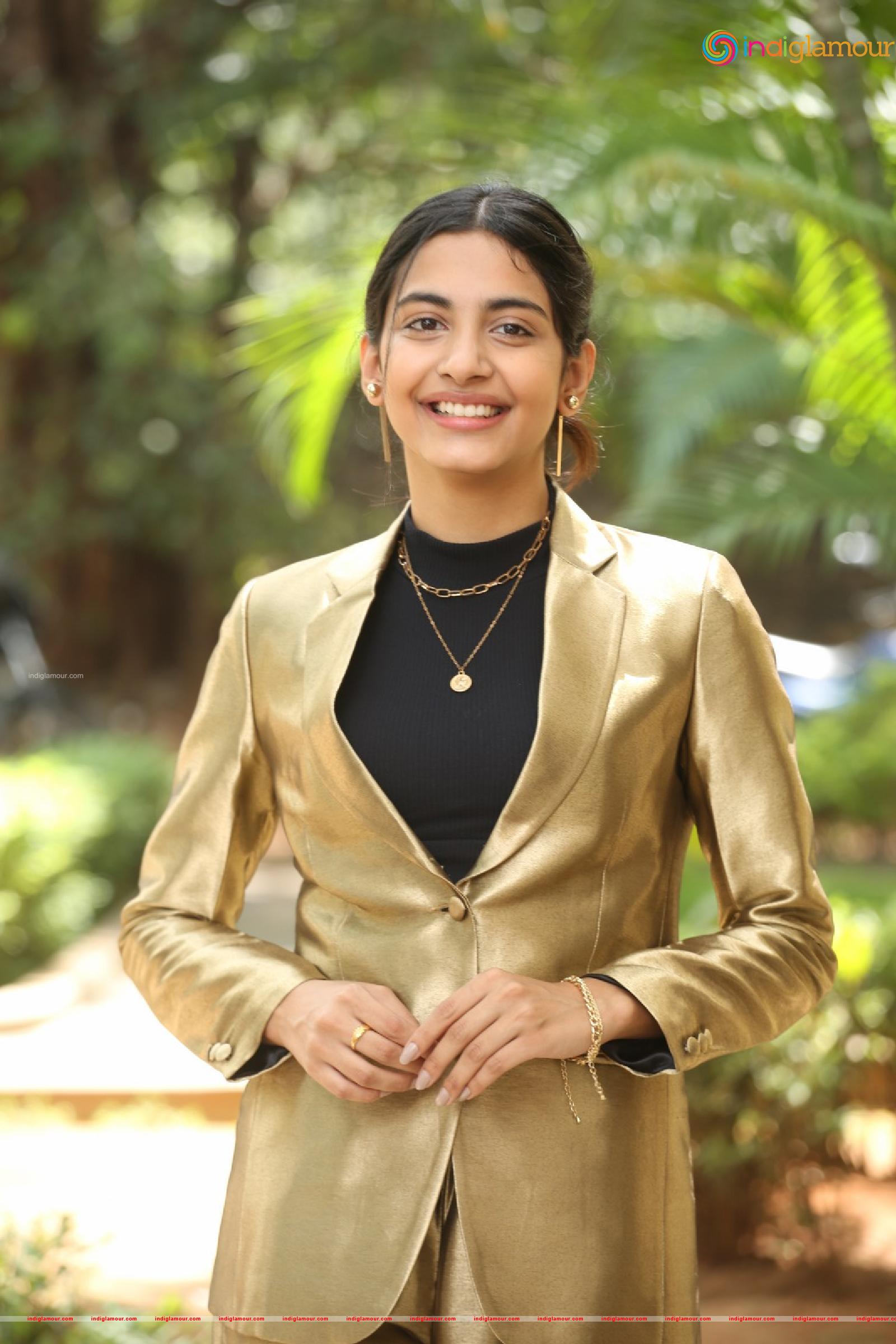 Pragati Shrivatsav Actress hd photo