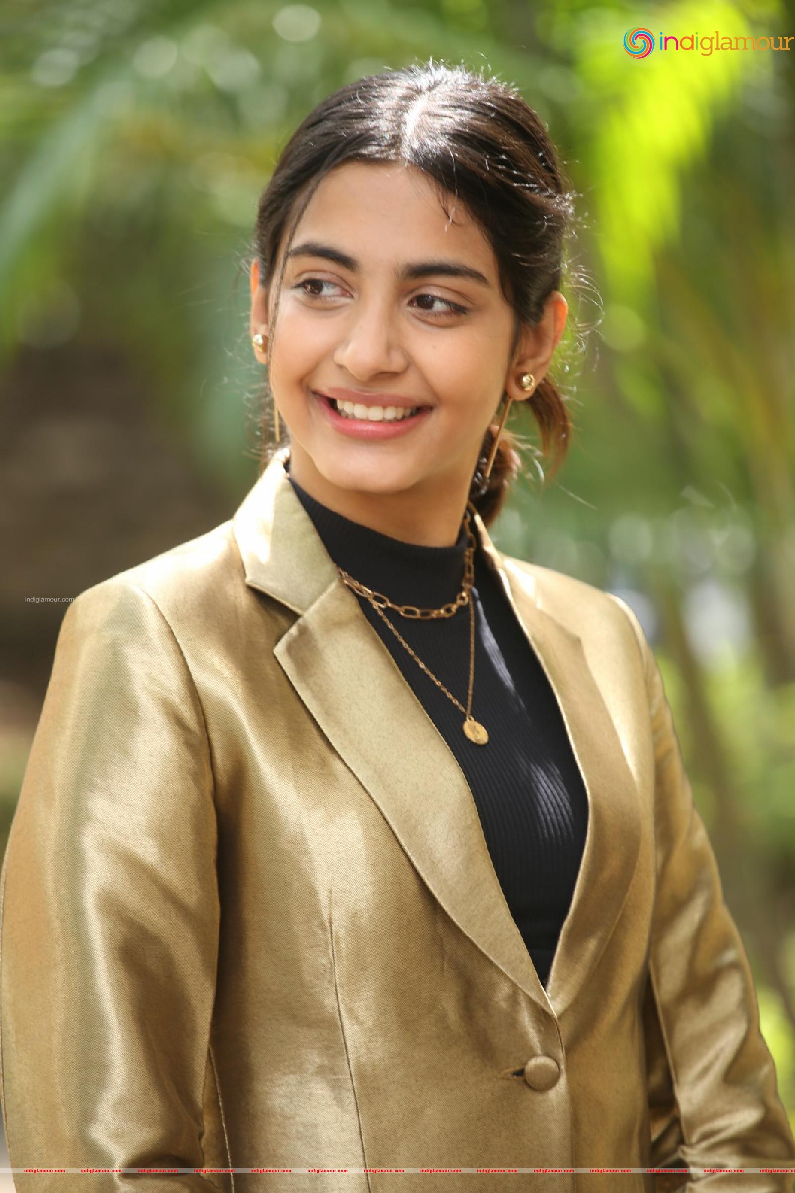 Pragati Shrivatsav Actress hd photo