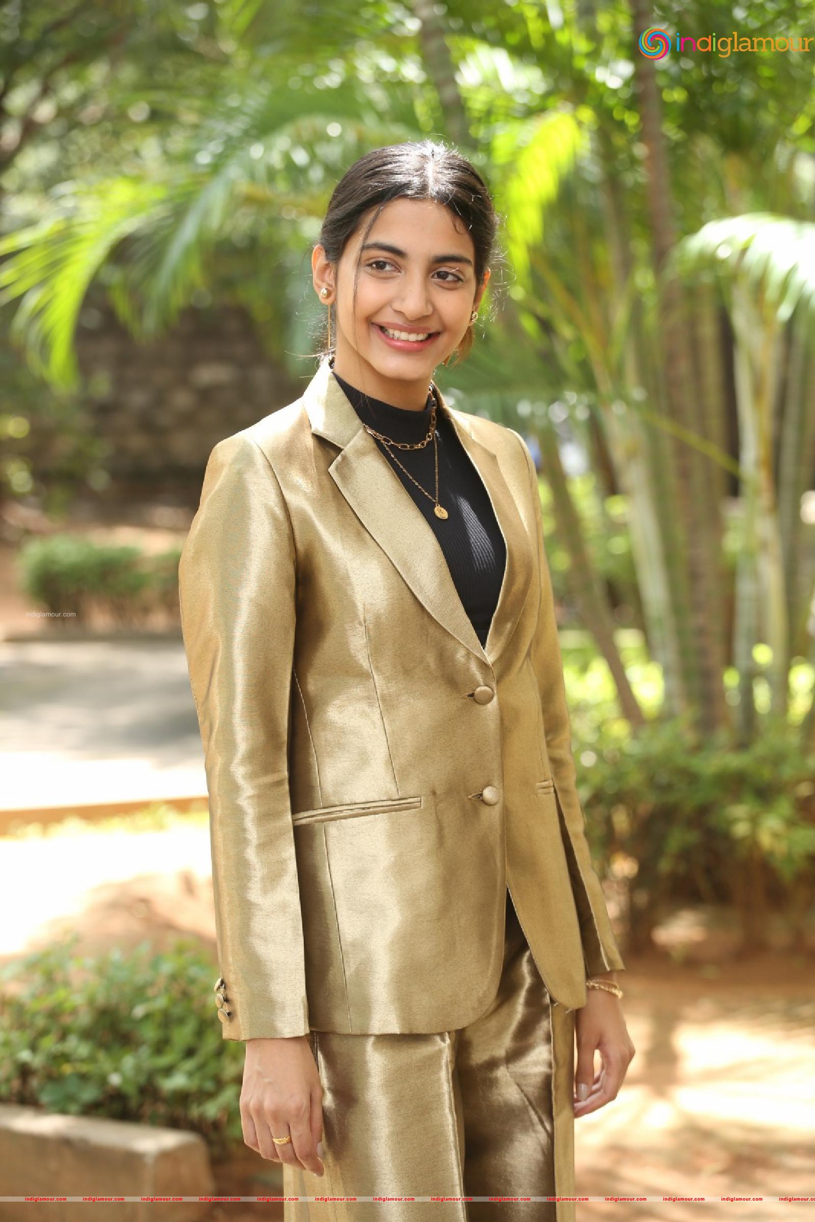 Pragati Shrivatsav Actress hd photo
