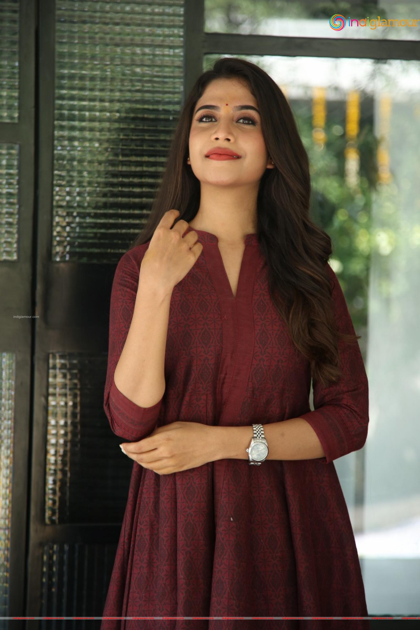 Sampadaah Nagesh Actress hd photo