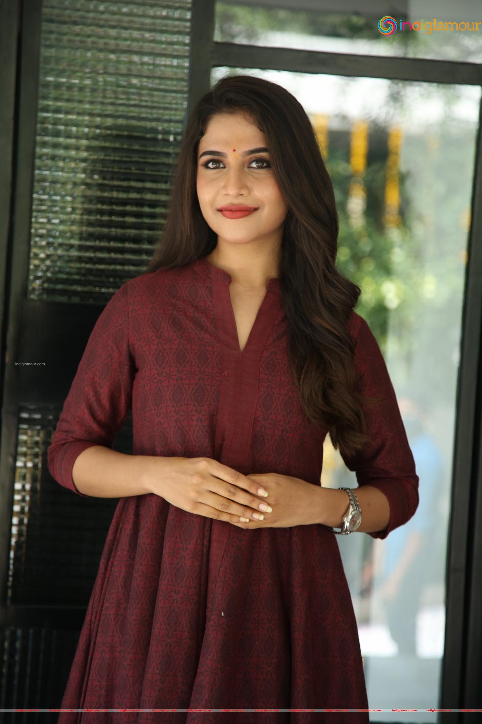 Sampadaah Nagesh Actress hd photo
