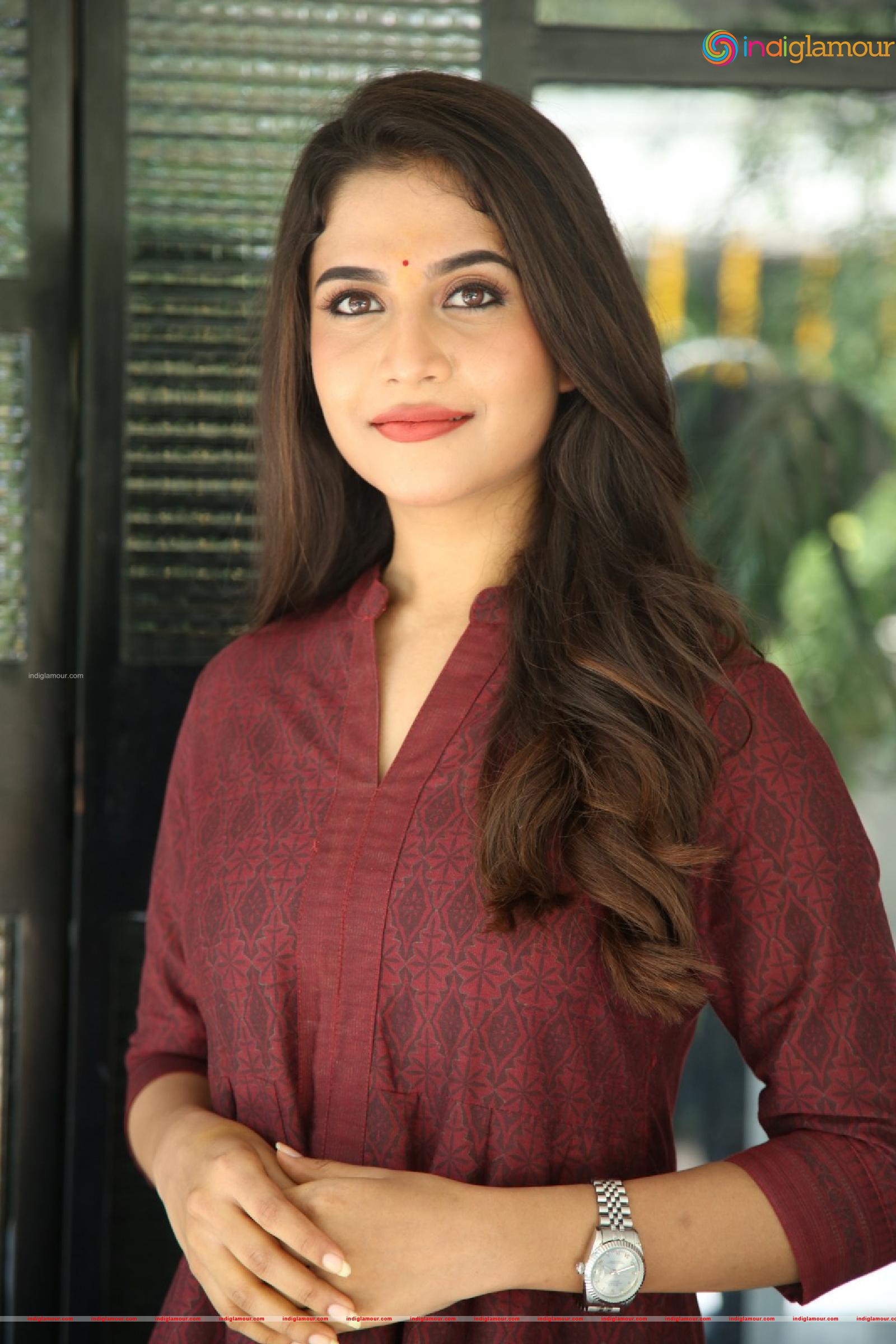 Sampadaah Nagesh Actress hd photo