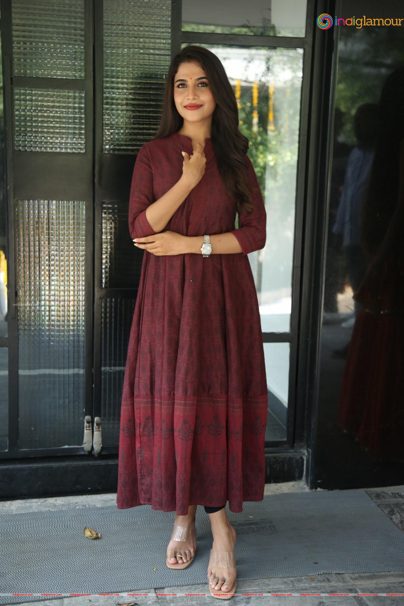Sampadaah Nagesh Actress hd photo