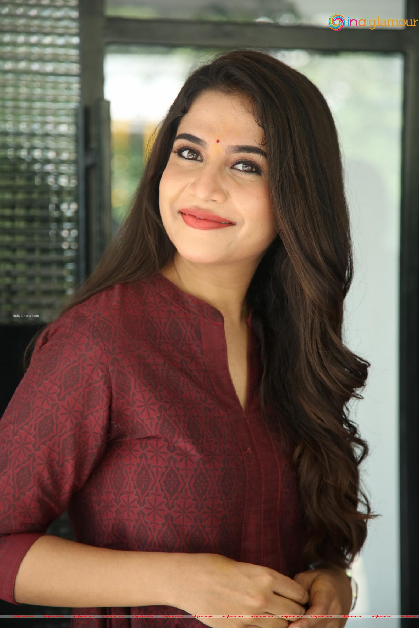Sampadaah Nagesh Actress hd photo