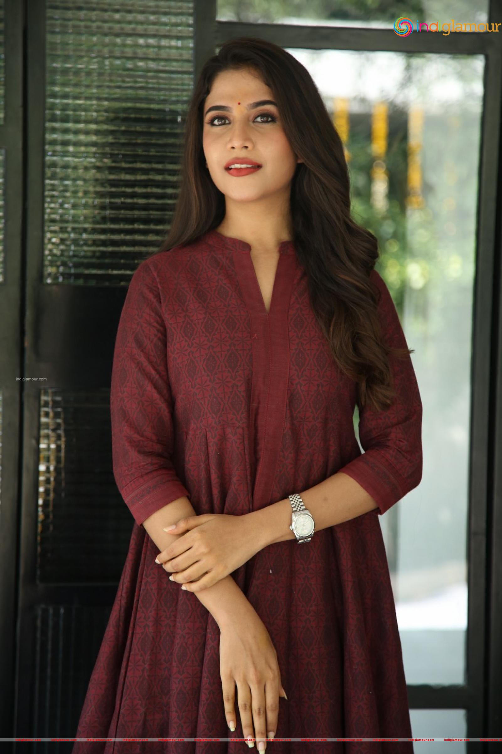 Sampadaah Nagesh Actress hd photo