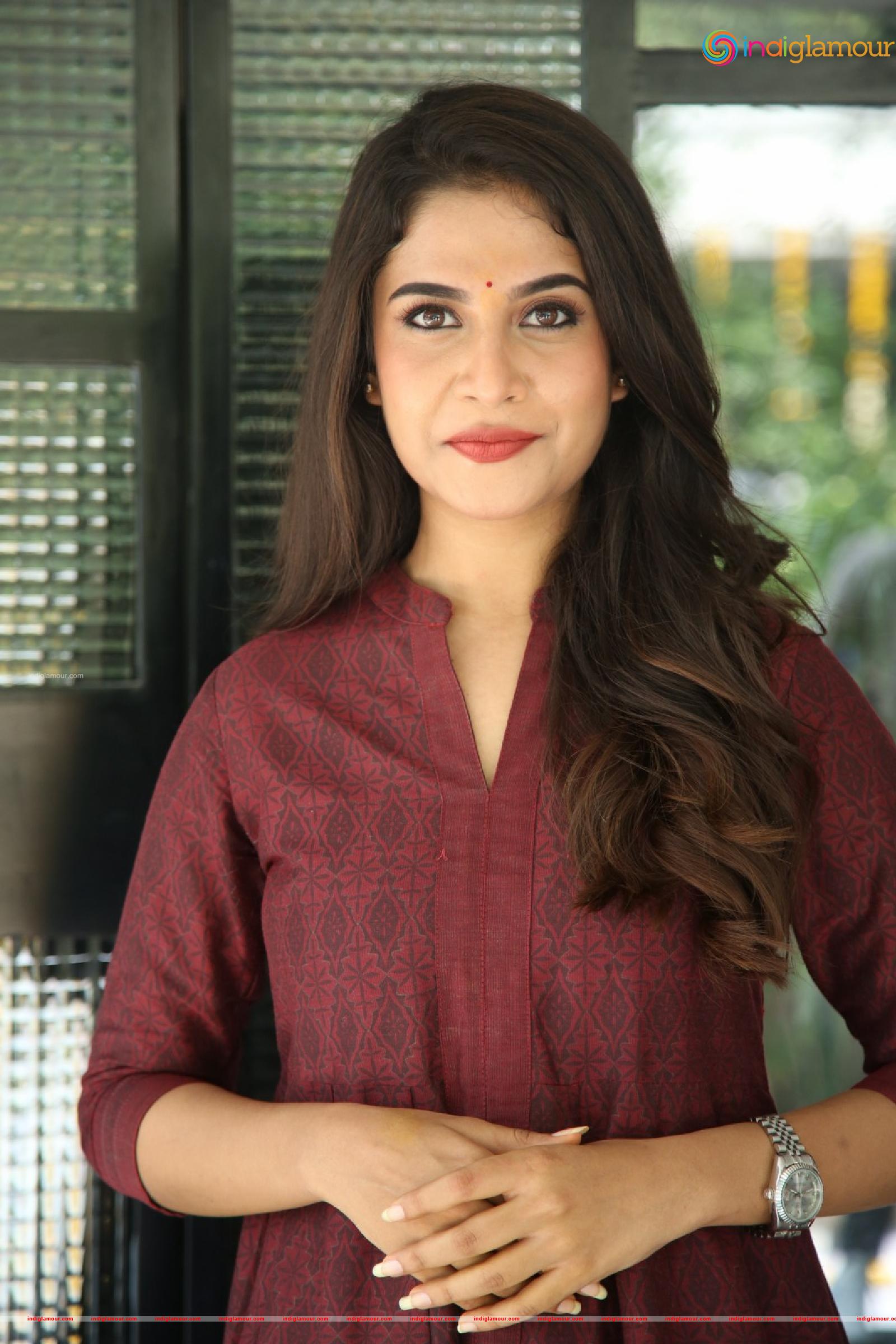 Sampadaah Nagesh Actress hd photo