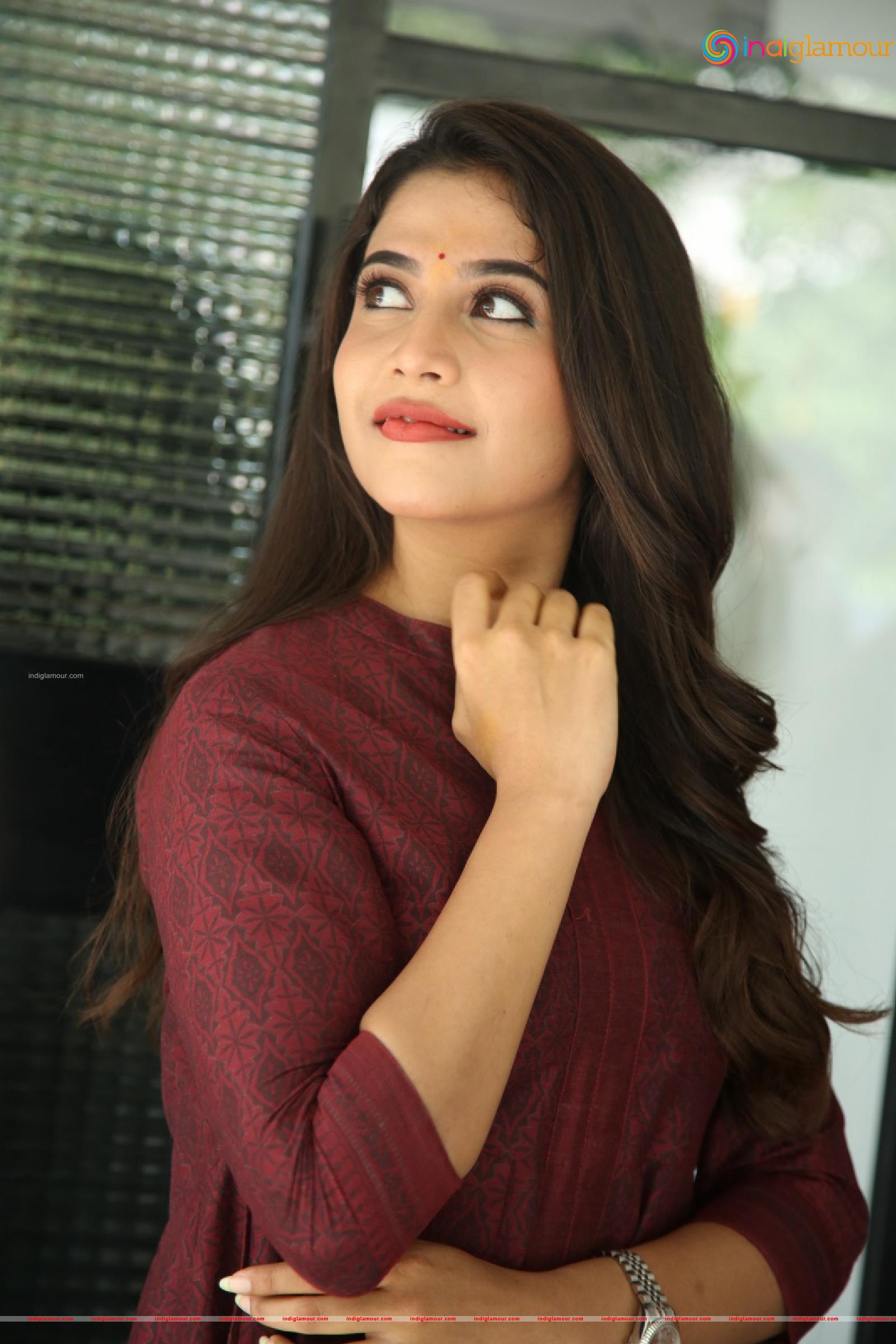 Sampadaah Nagesh Actress hd photo