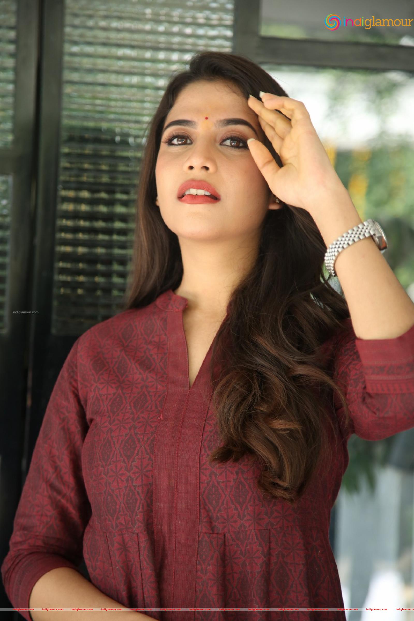 Sampadaah Nagesh Actress hd photo