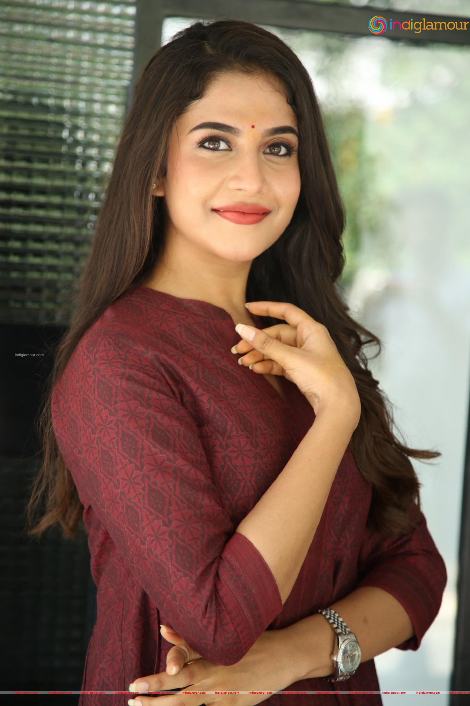 Sampadaah Nagesh Actress hd photo