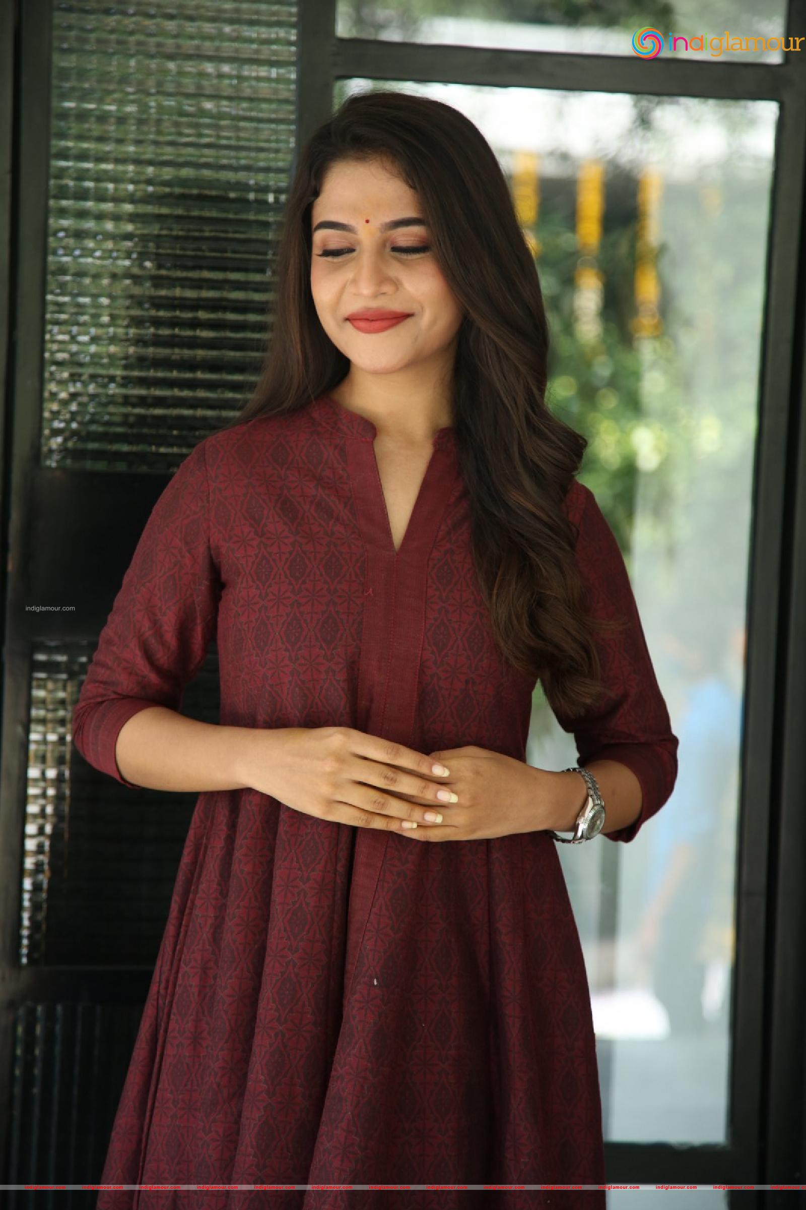 Sampadaah Nagesh Actress hd photo