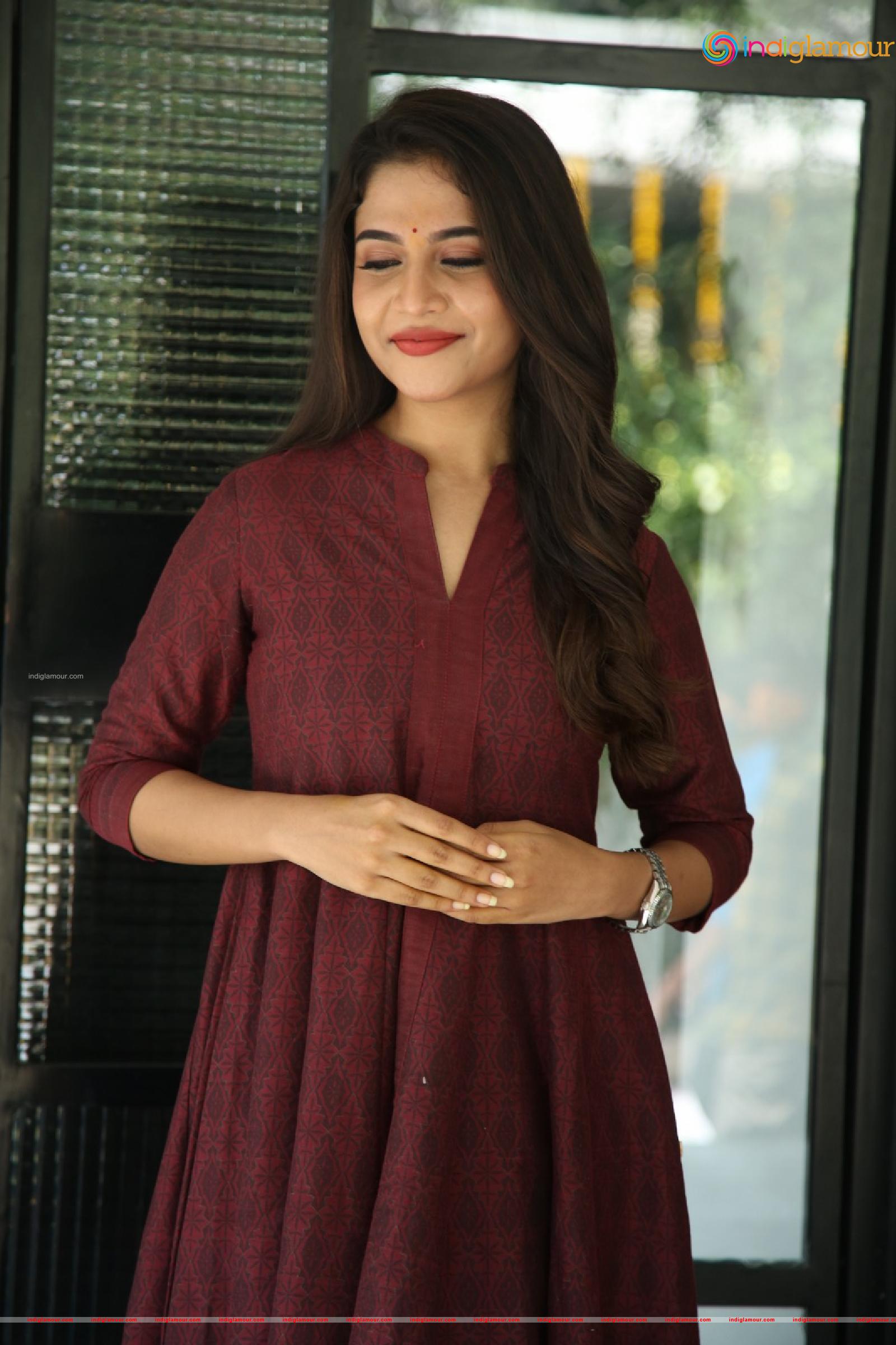 Sampadaah Nagesh Actress hd photo