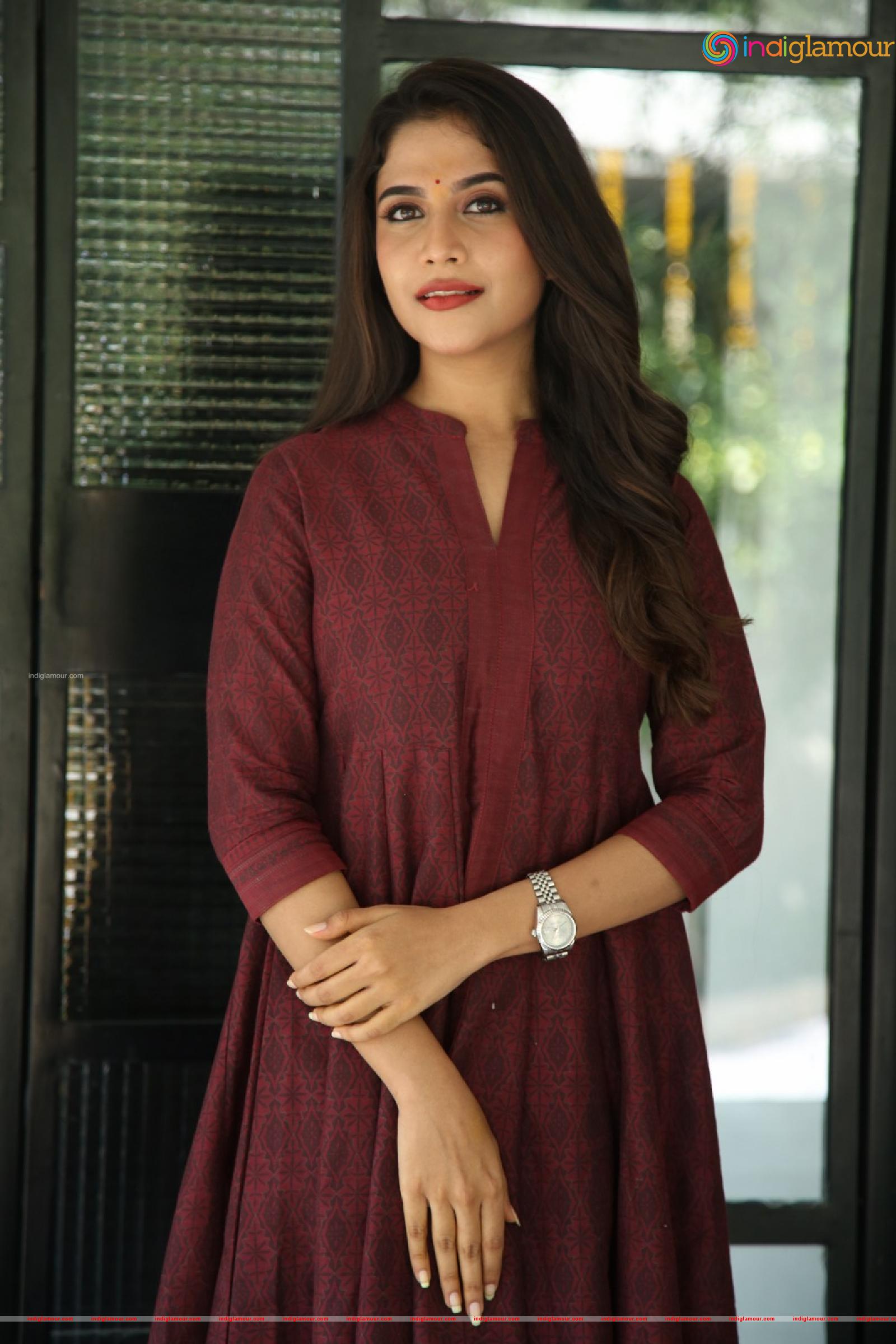 Sampadaah Nagesh Actress hd photo