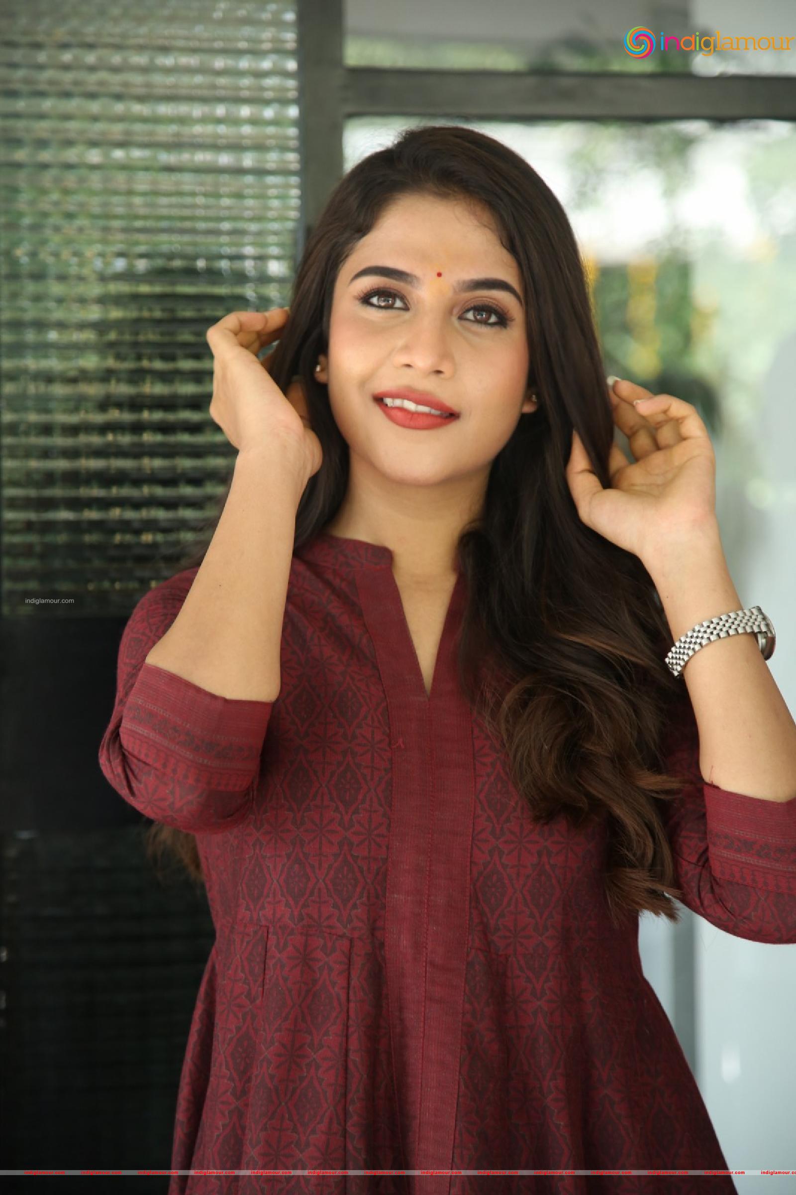 Sampadaah Nagesh Actress hd photo