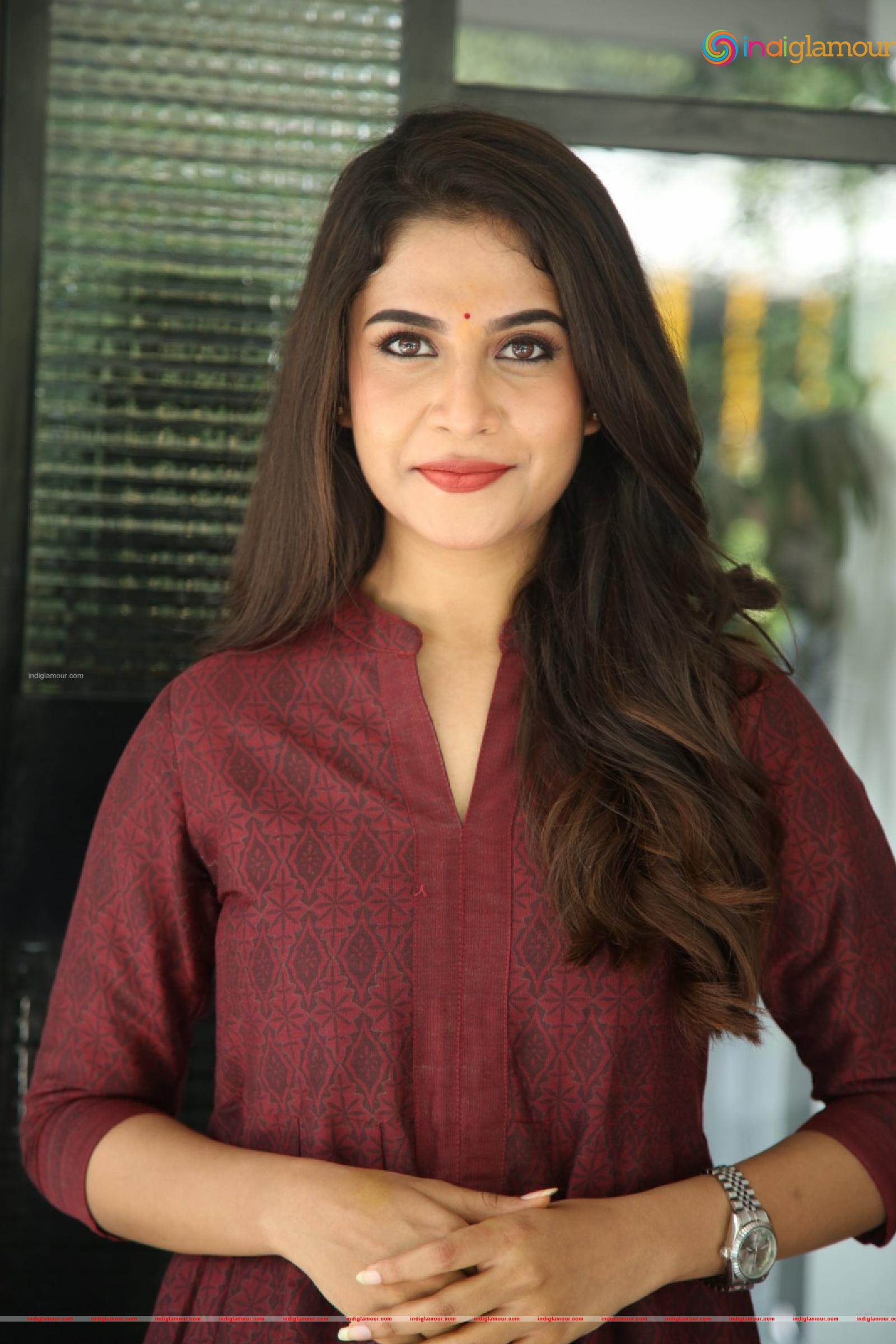 Sampadaah Nagesh Actress hd photo
