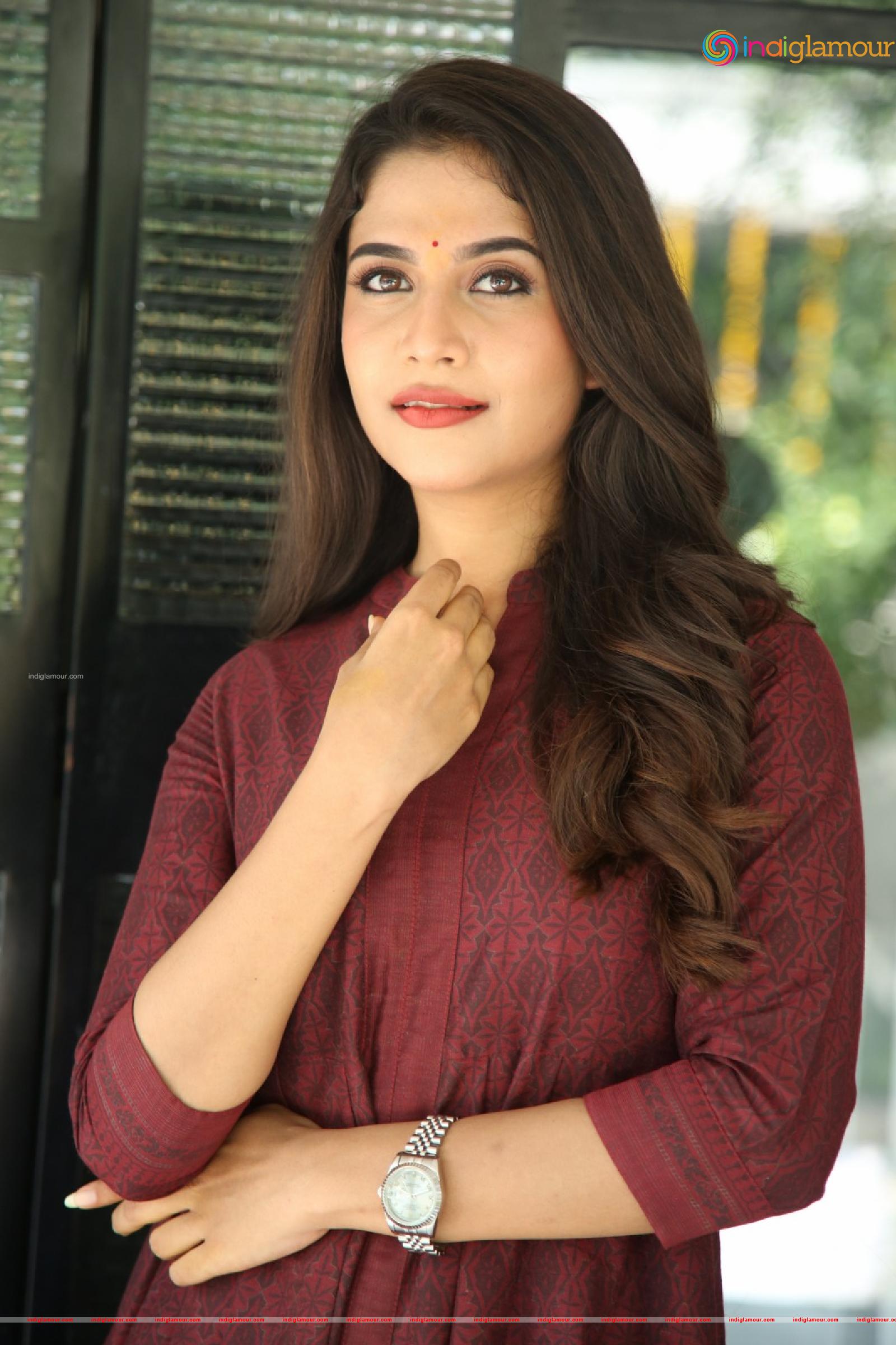 Sampadaah Nagesh Actress hd photo