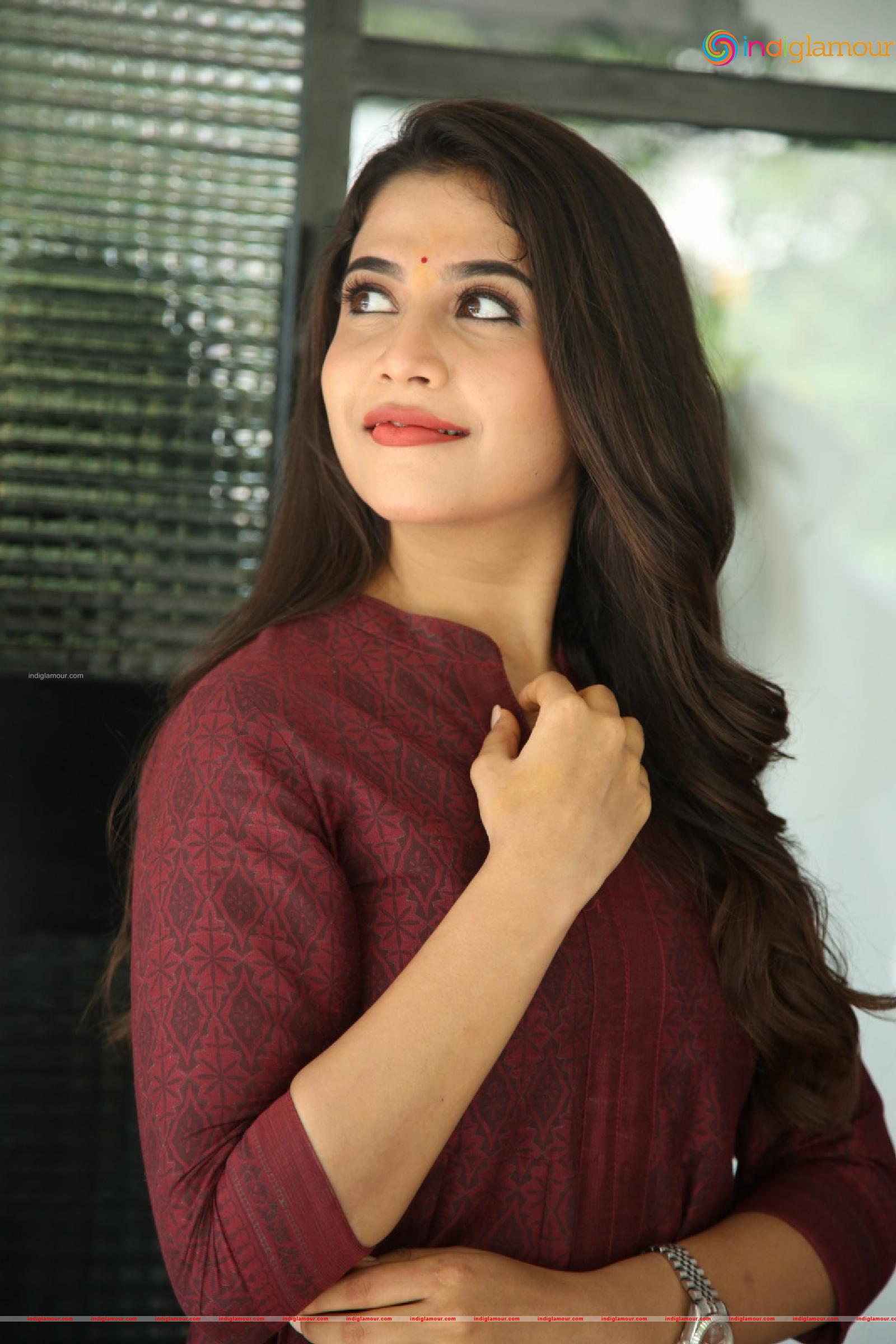 Sampadaah Nagesh Actress hd photo