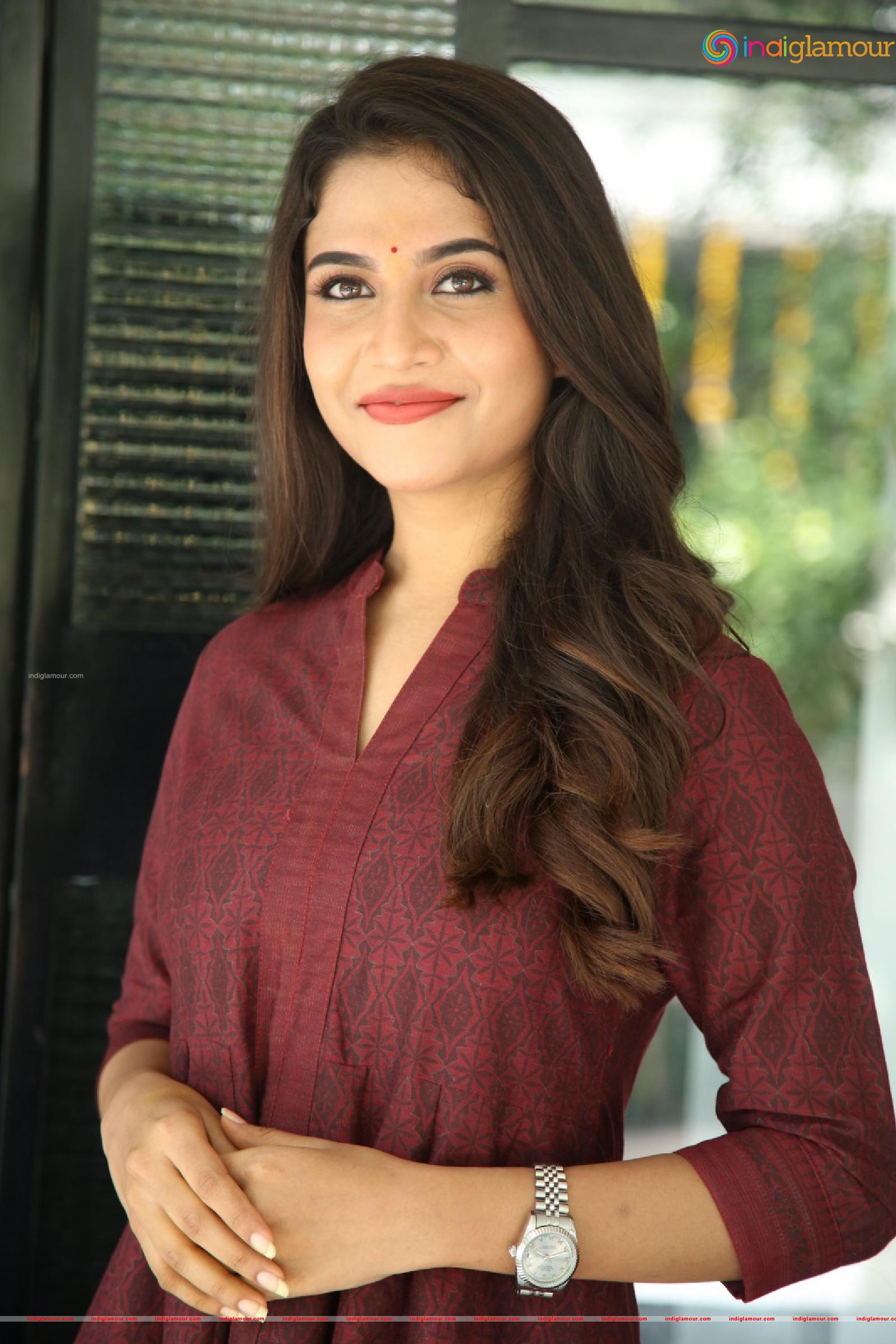 Sampadaah Nagesh Actress hd photo