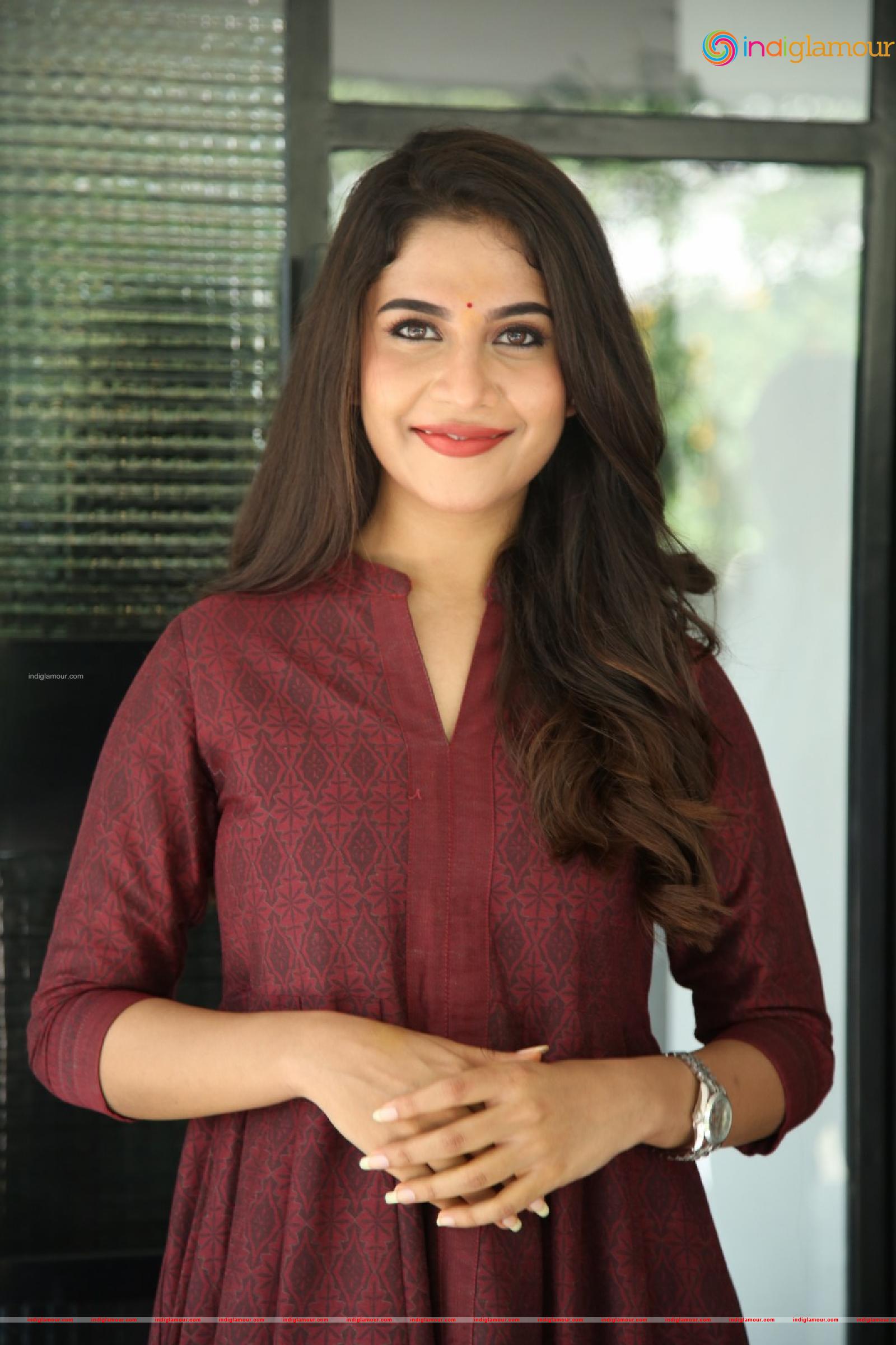 Sampadaah Nagesh Actress hd photo