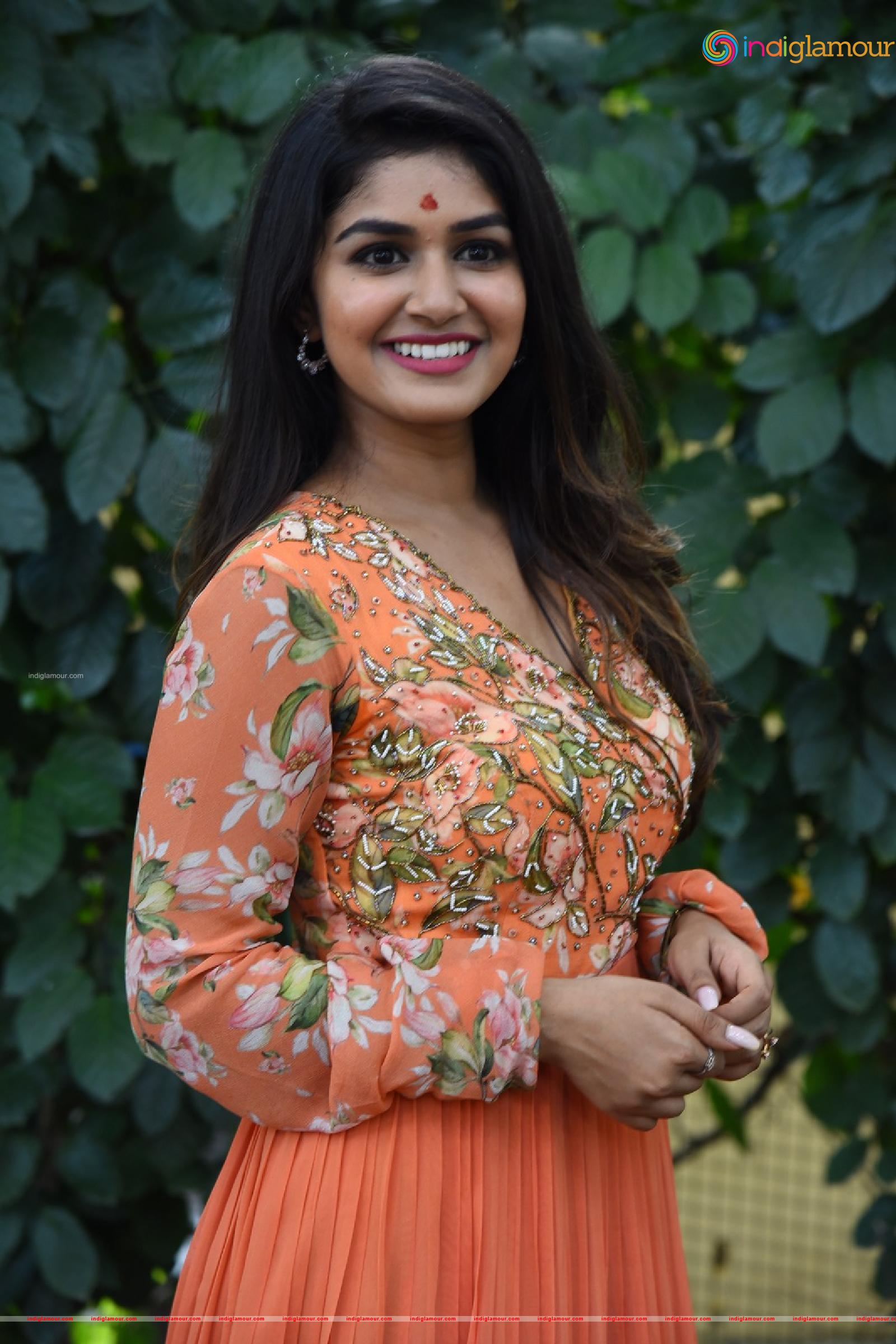Sanjana Anand Actress hd photo