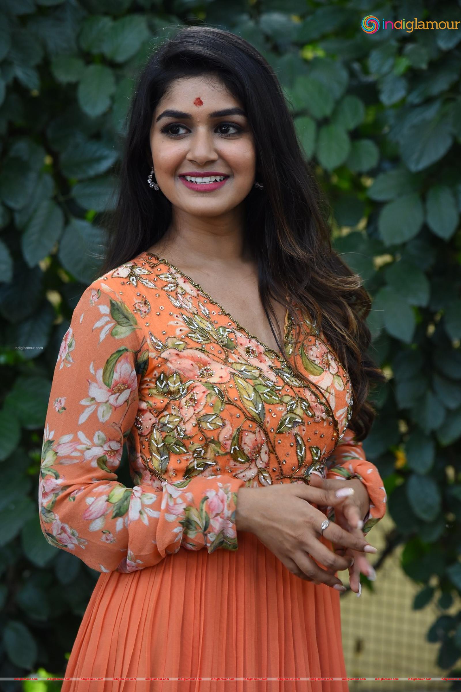 Sanjana Anand Actress hd photo