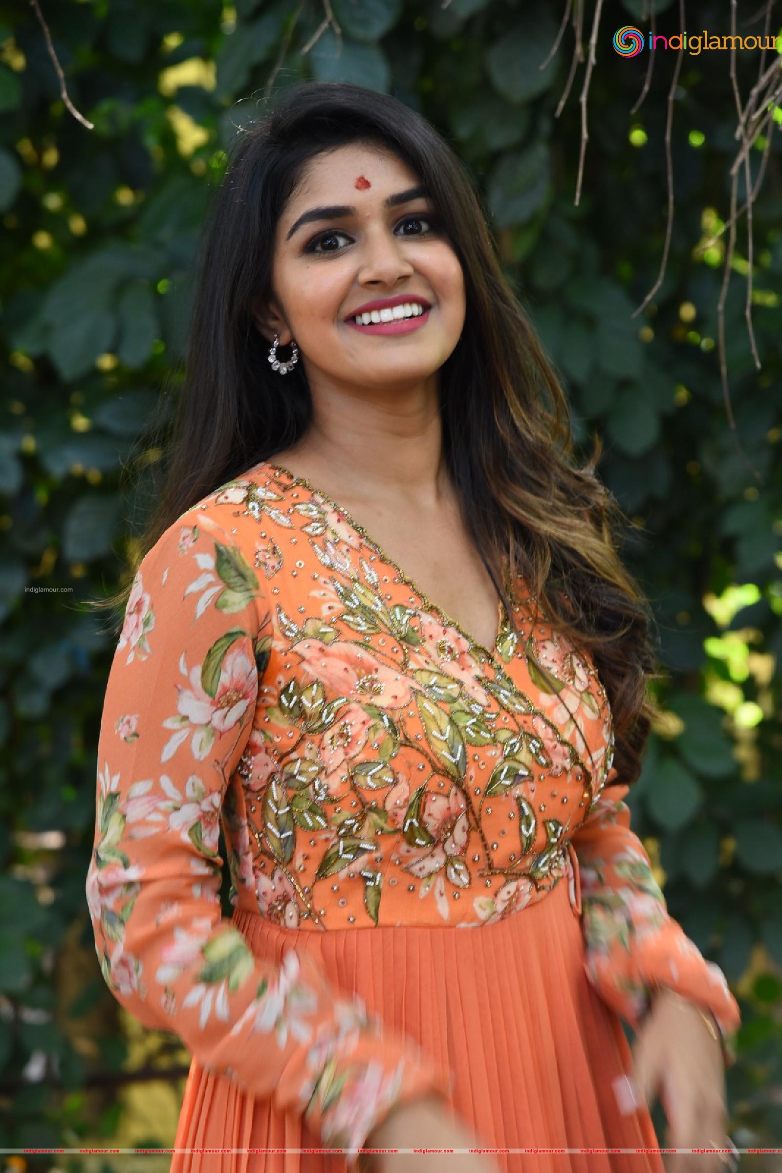Sanjana Anand Actress hd photo