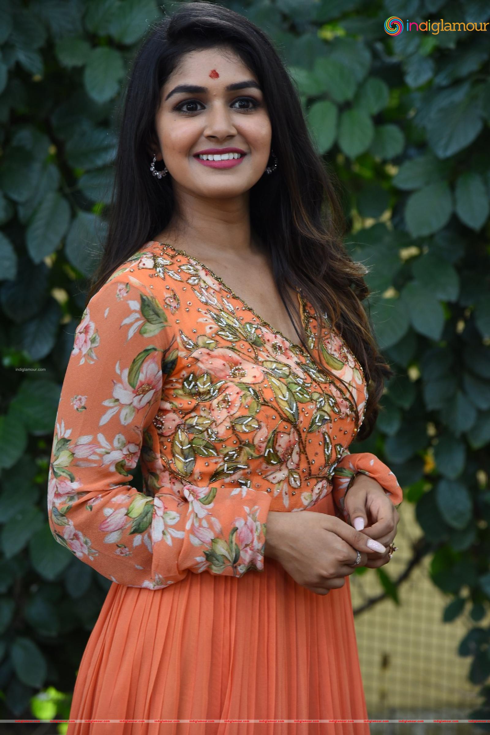 Sanjana Anand Actress hd photo