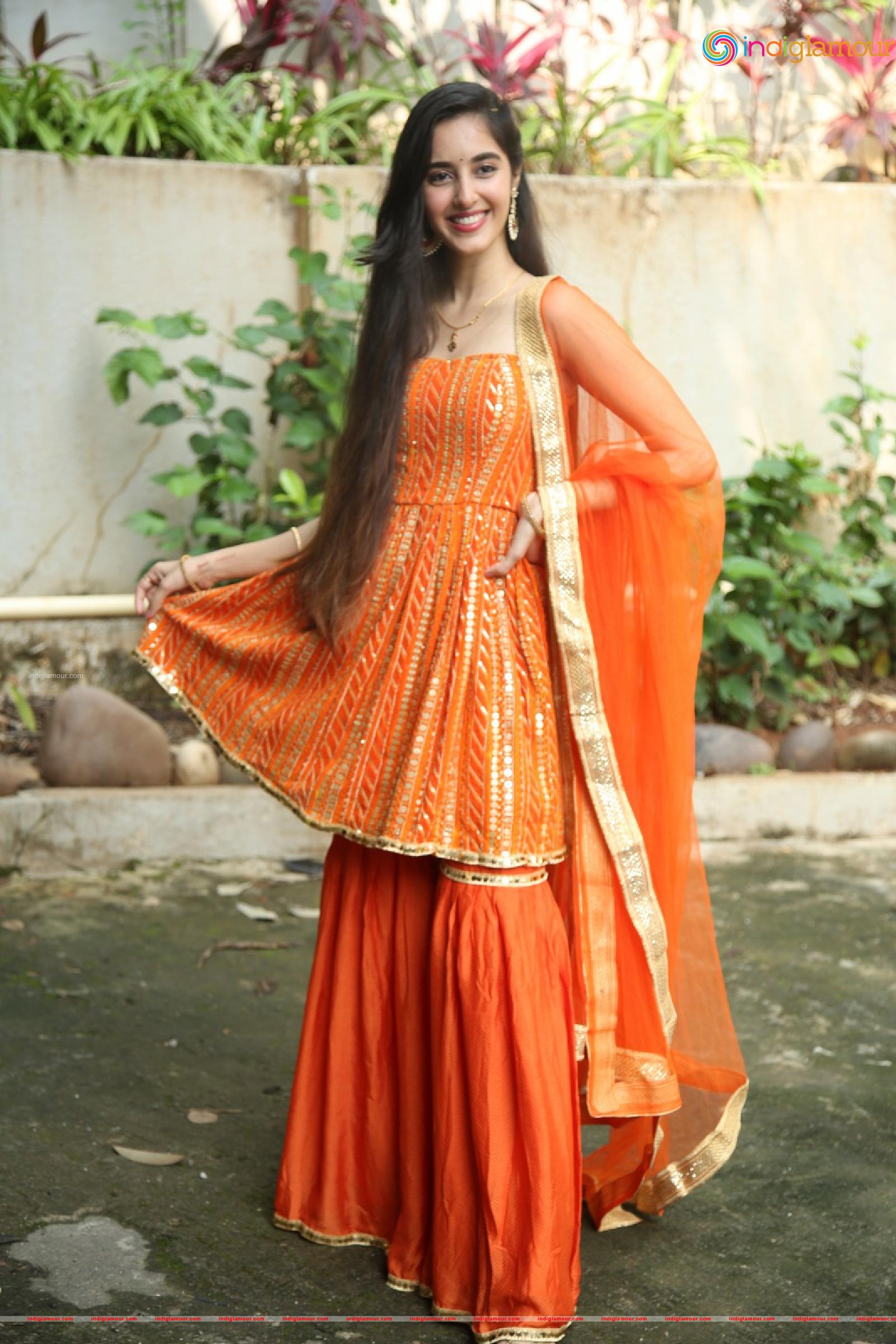 Simrat Kaur Actress hd photo