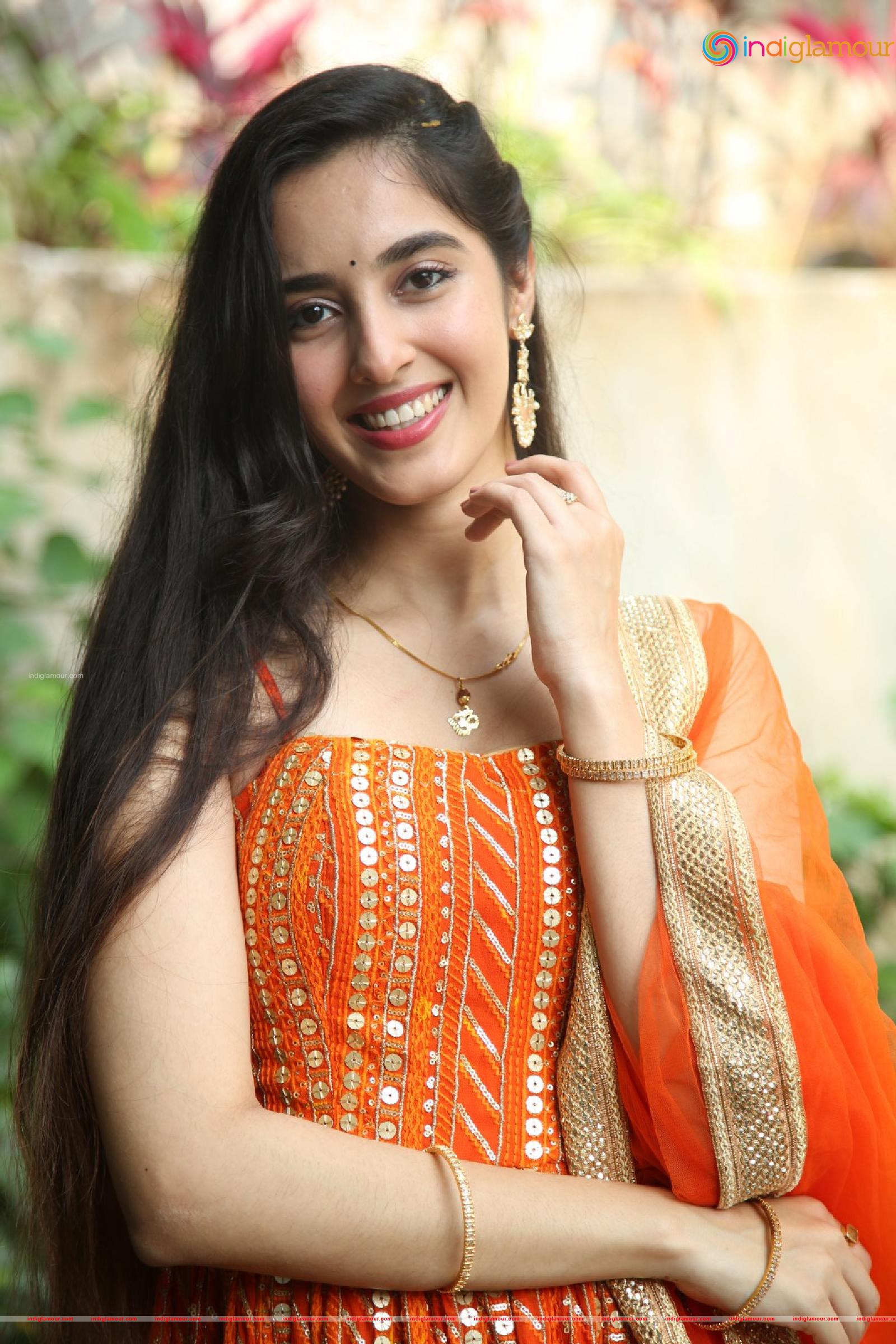 Simrat Kaur Actress hd photo