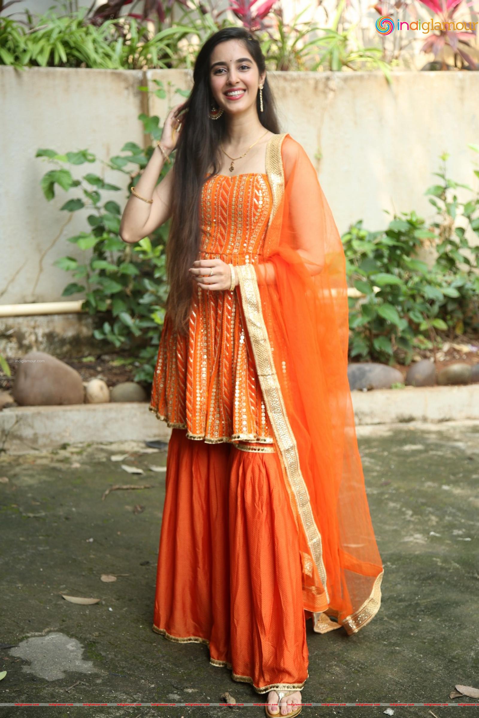 Simrat Kaur Actress hd photo