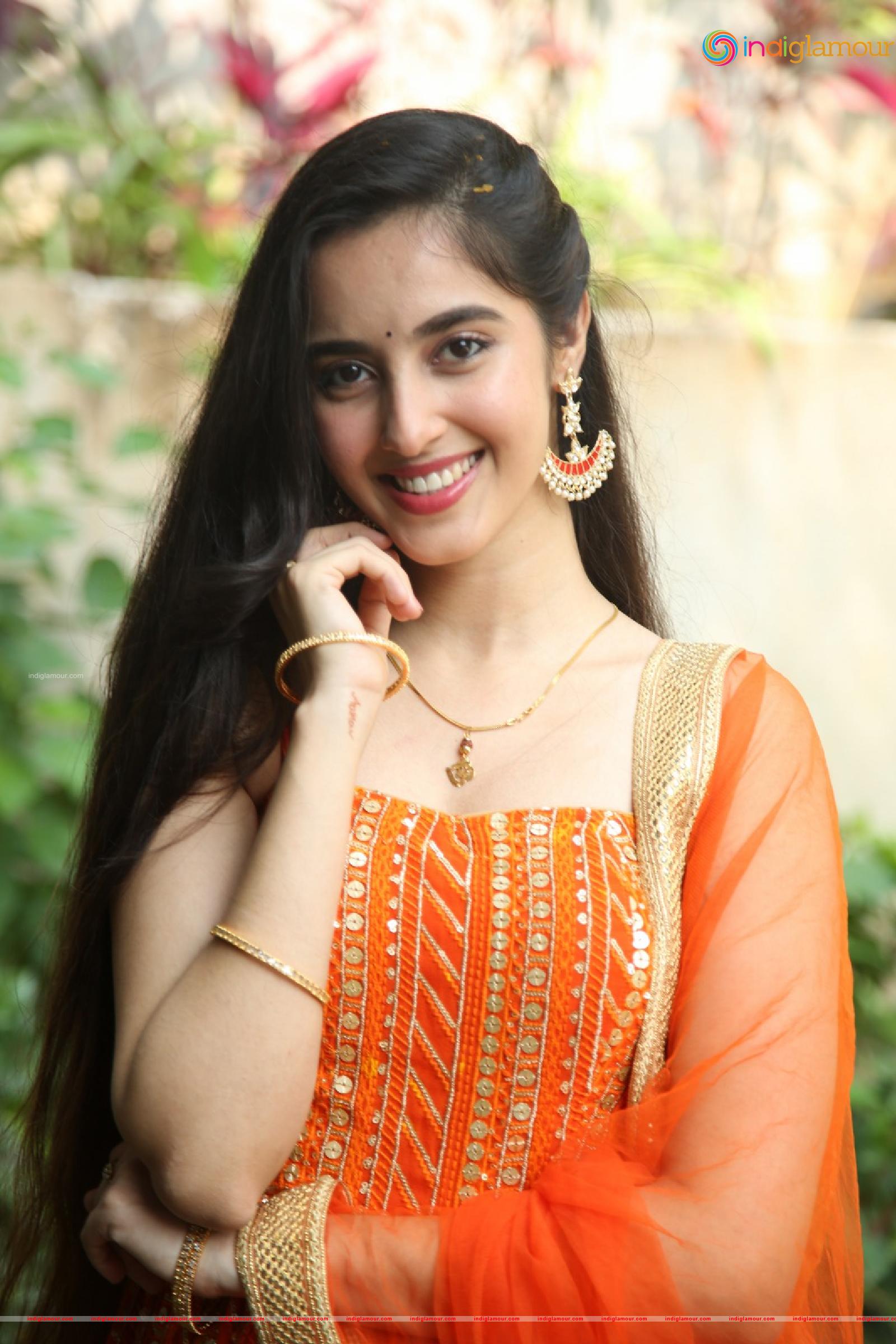 Simrat Kaur Actress hd photo